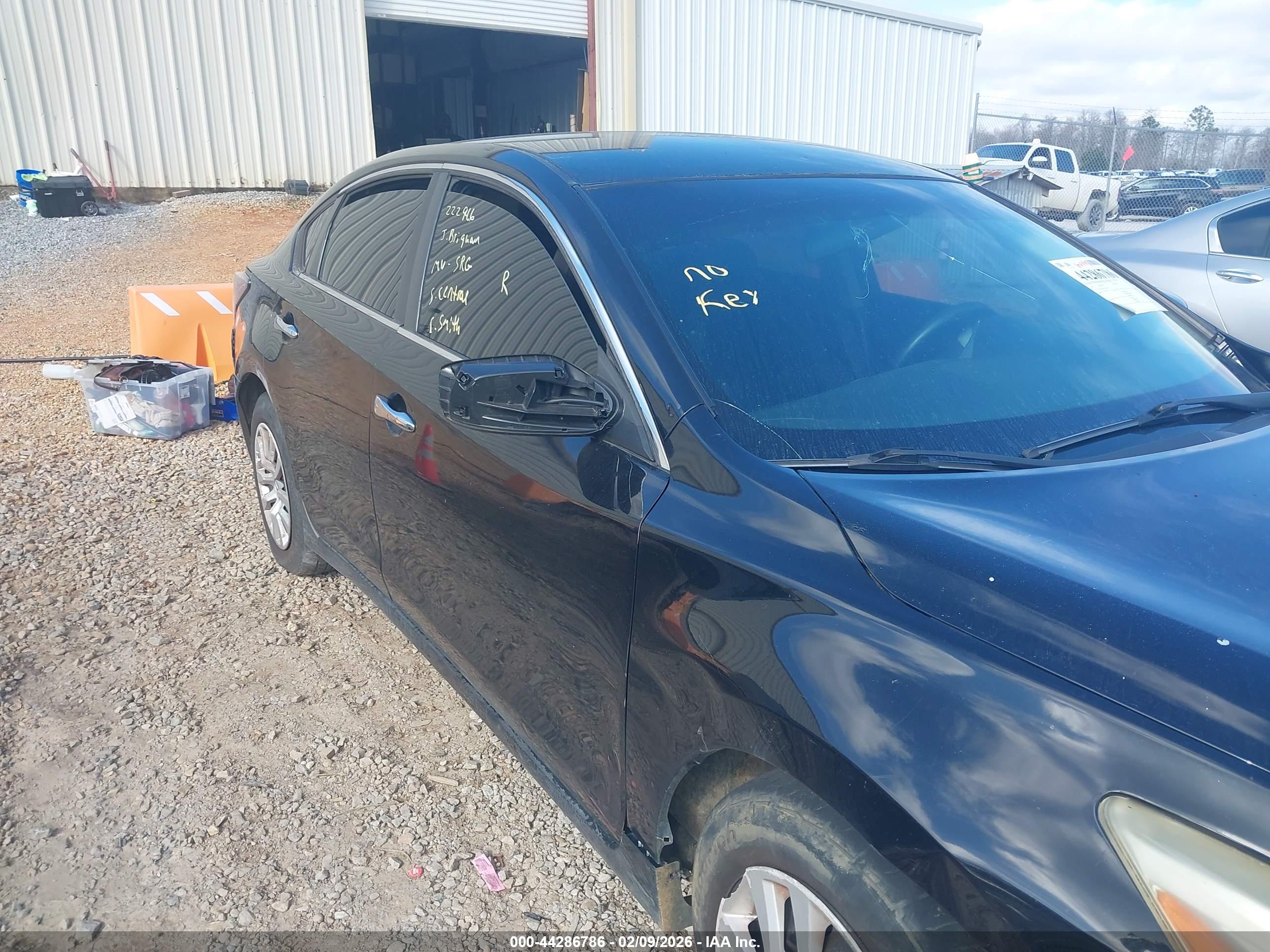 NISSAN ALTIMA image 6