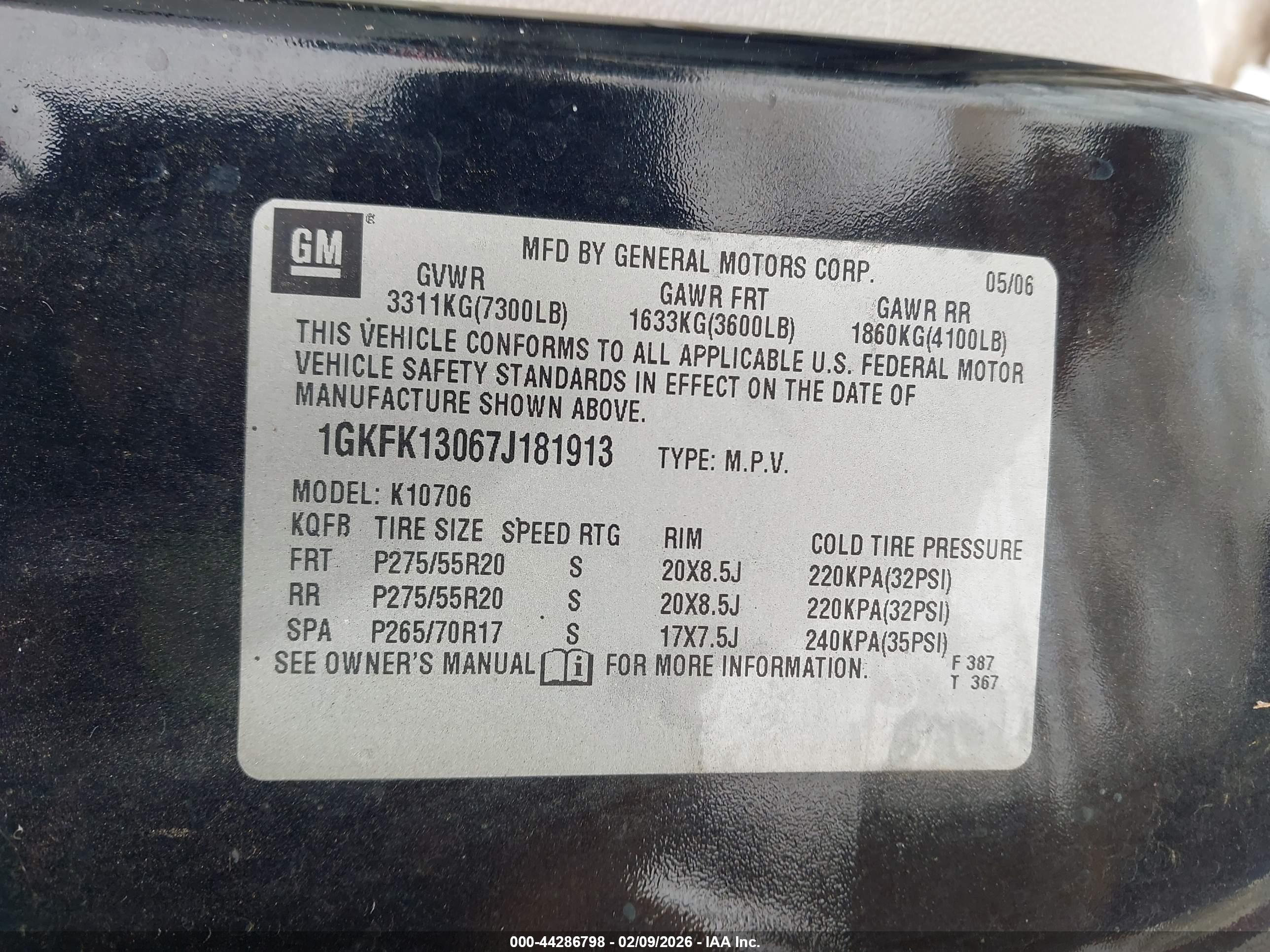 GMC YUKON image 9
