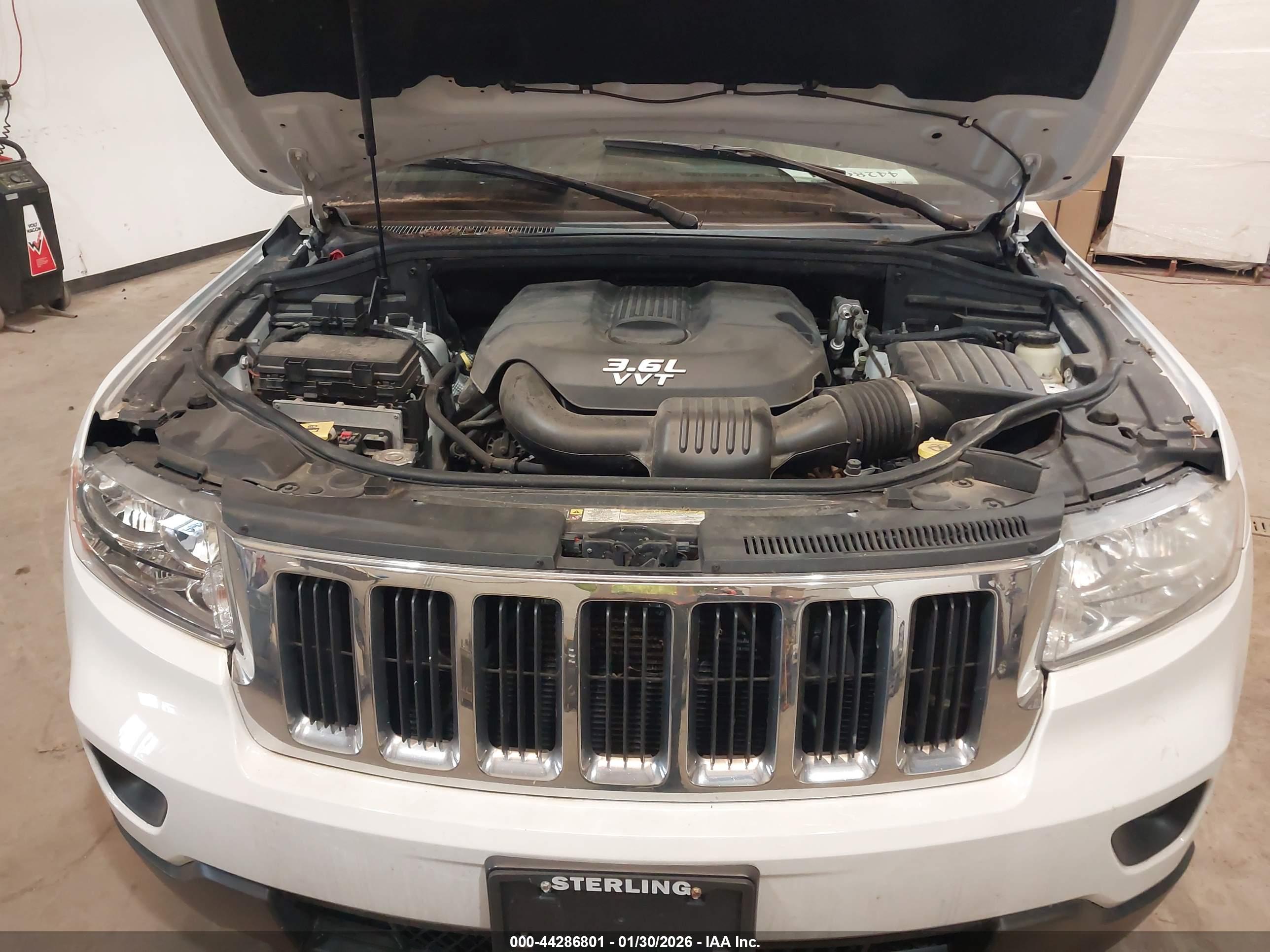 JEEP GRAND image 10