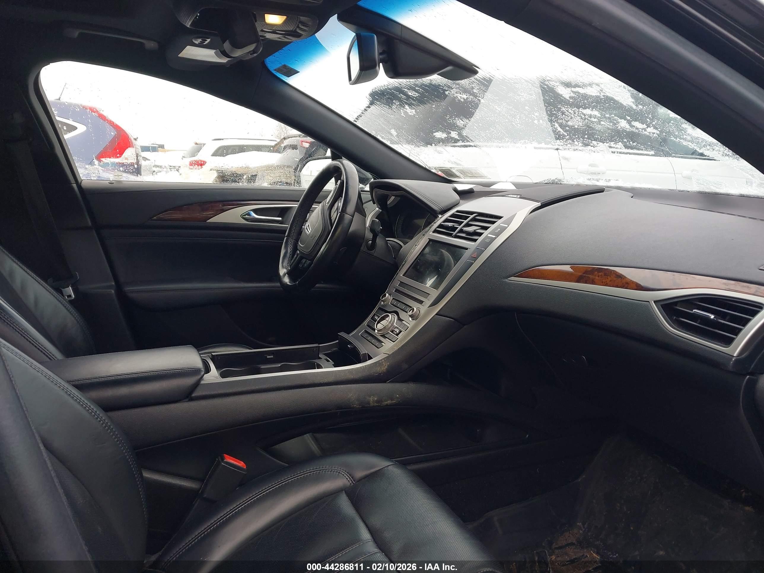 LINCOLN MKZ image 5