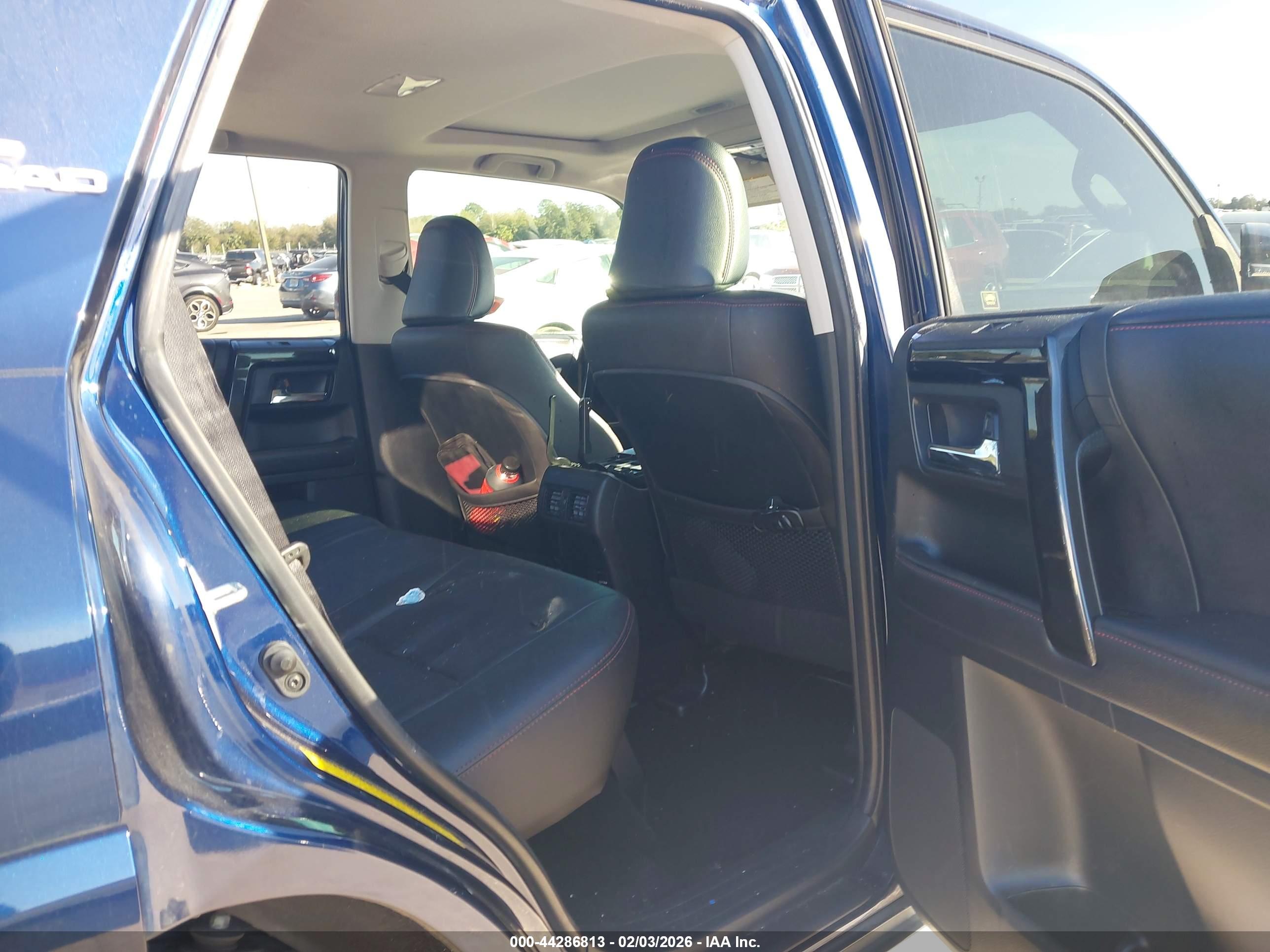 TOYOTA 4RUNNER image 8