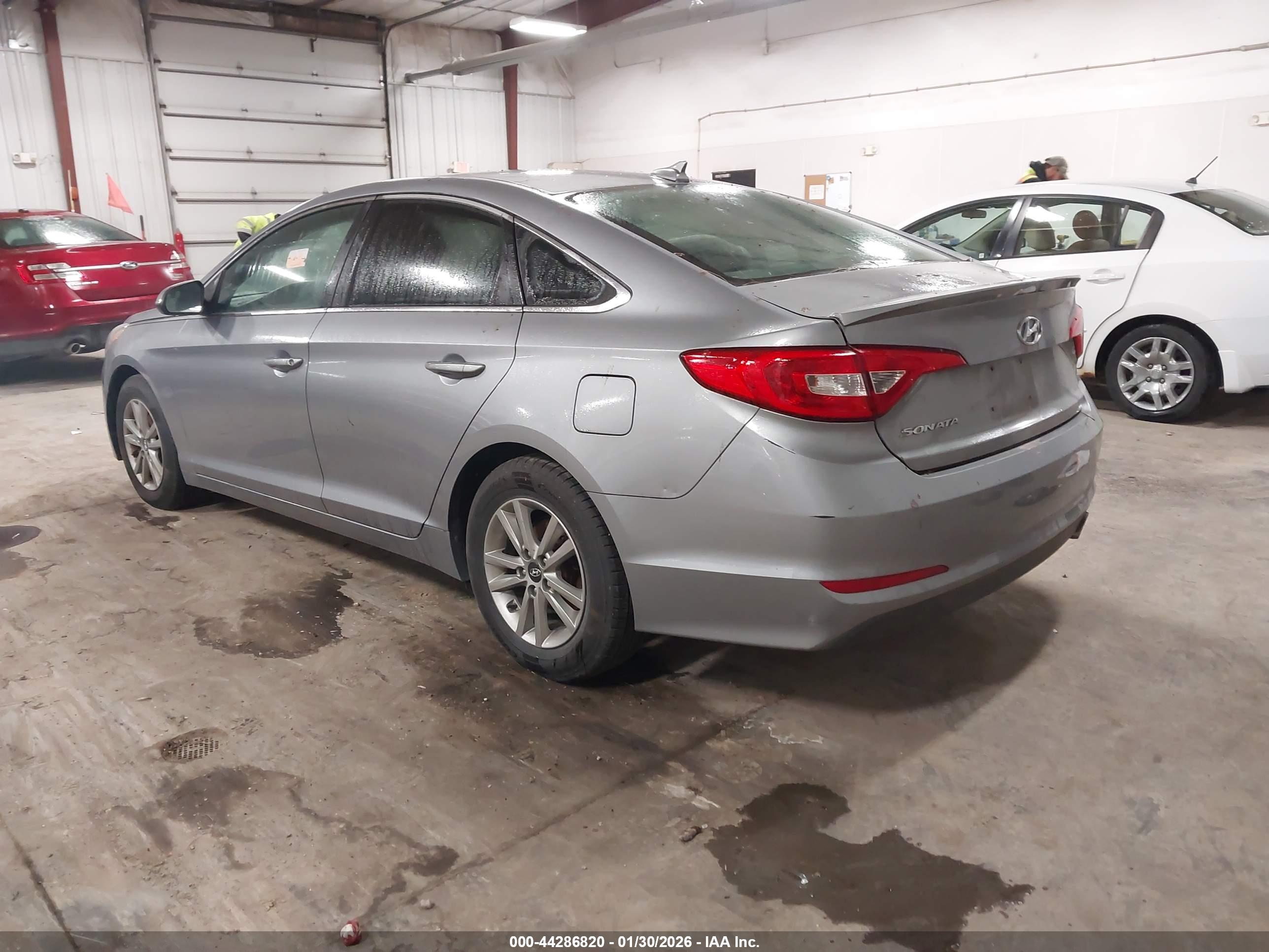 HYUNDAI SONATA image 3