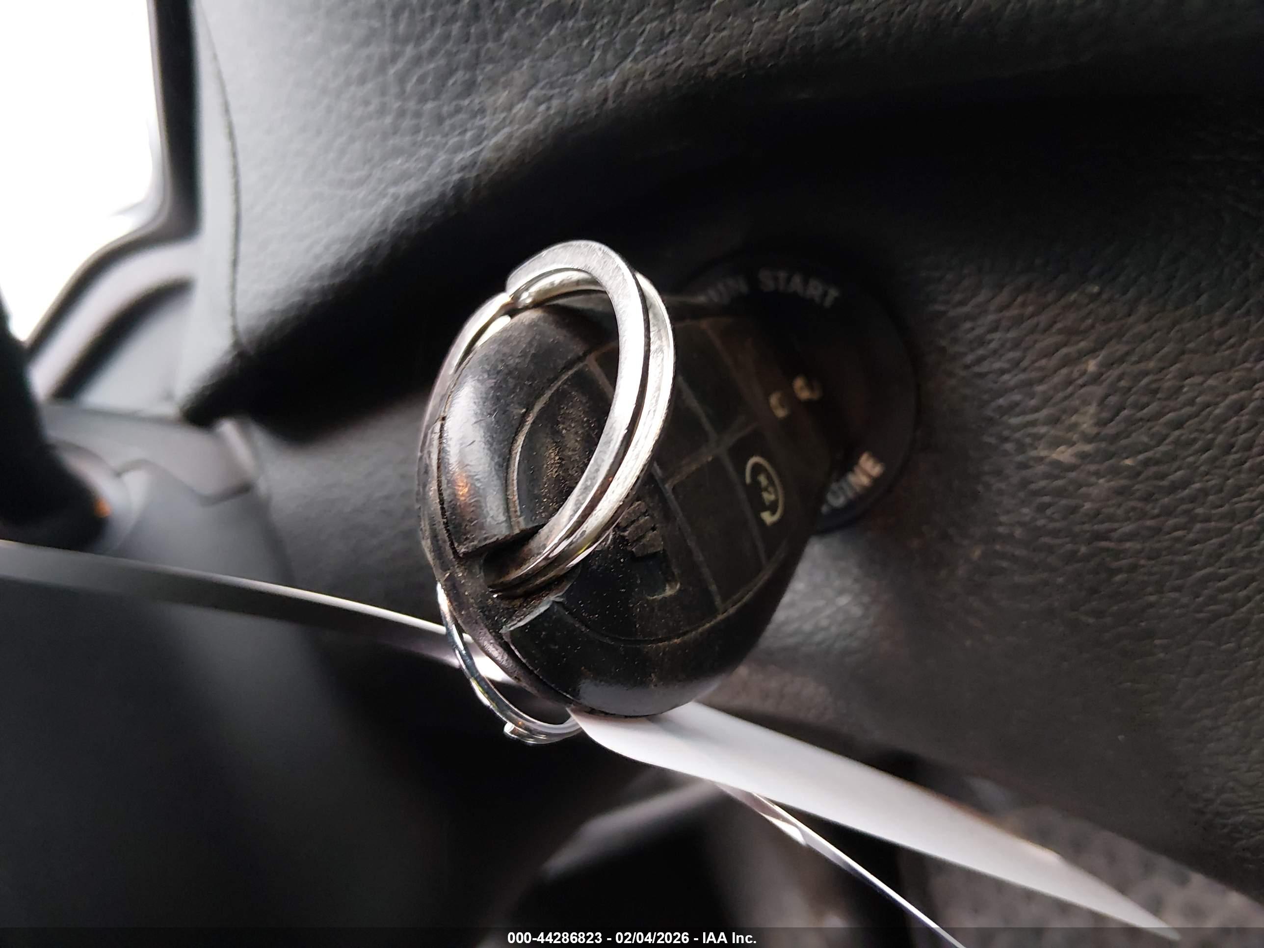 JEEP CHEROKEE image 11