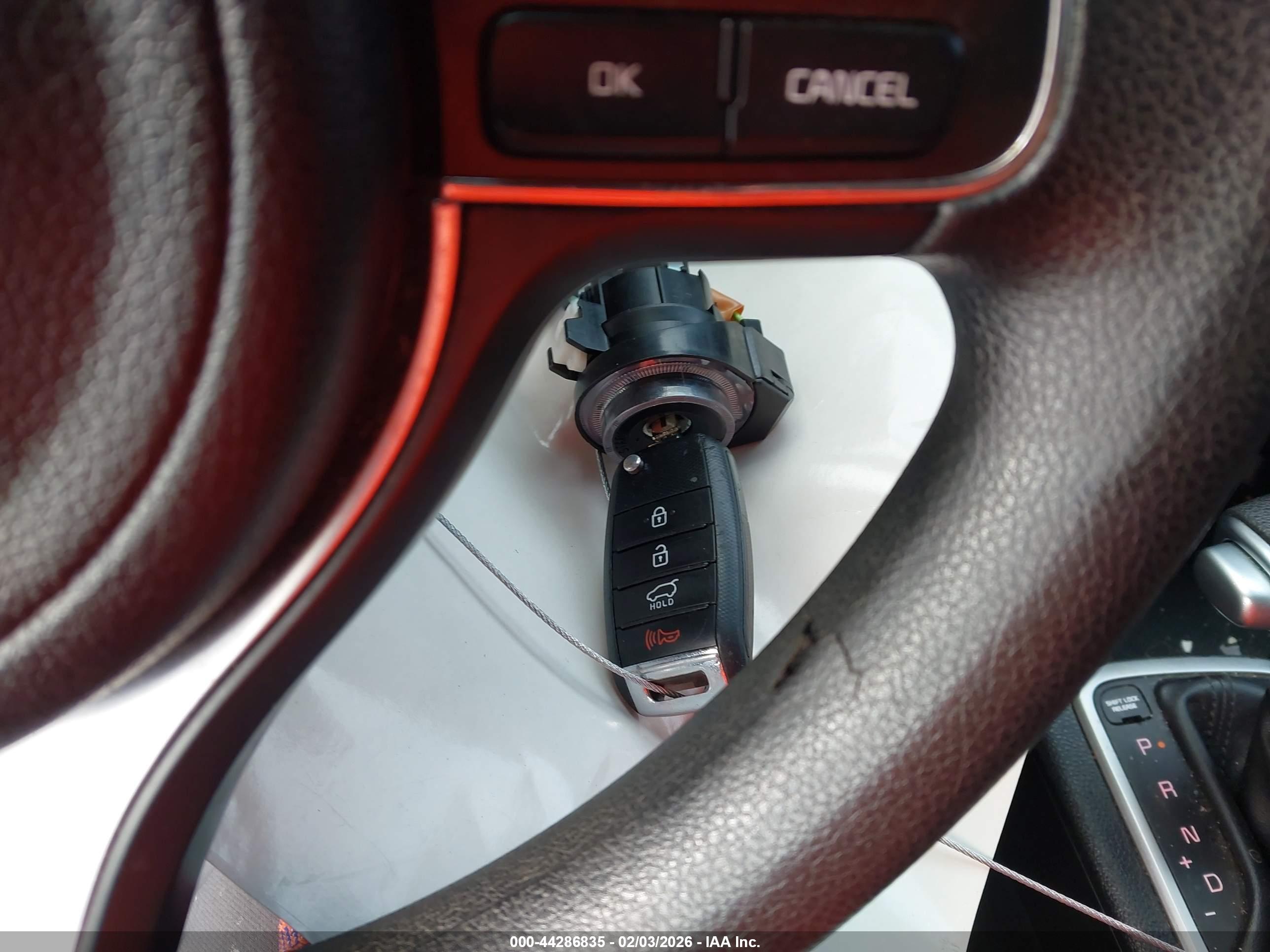 KIA SPORTAGE image 11