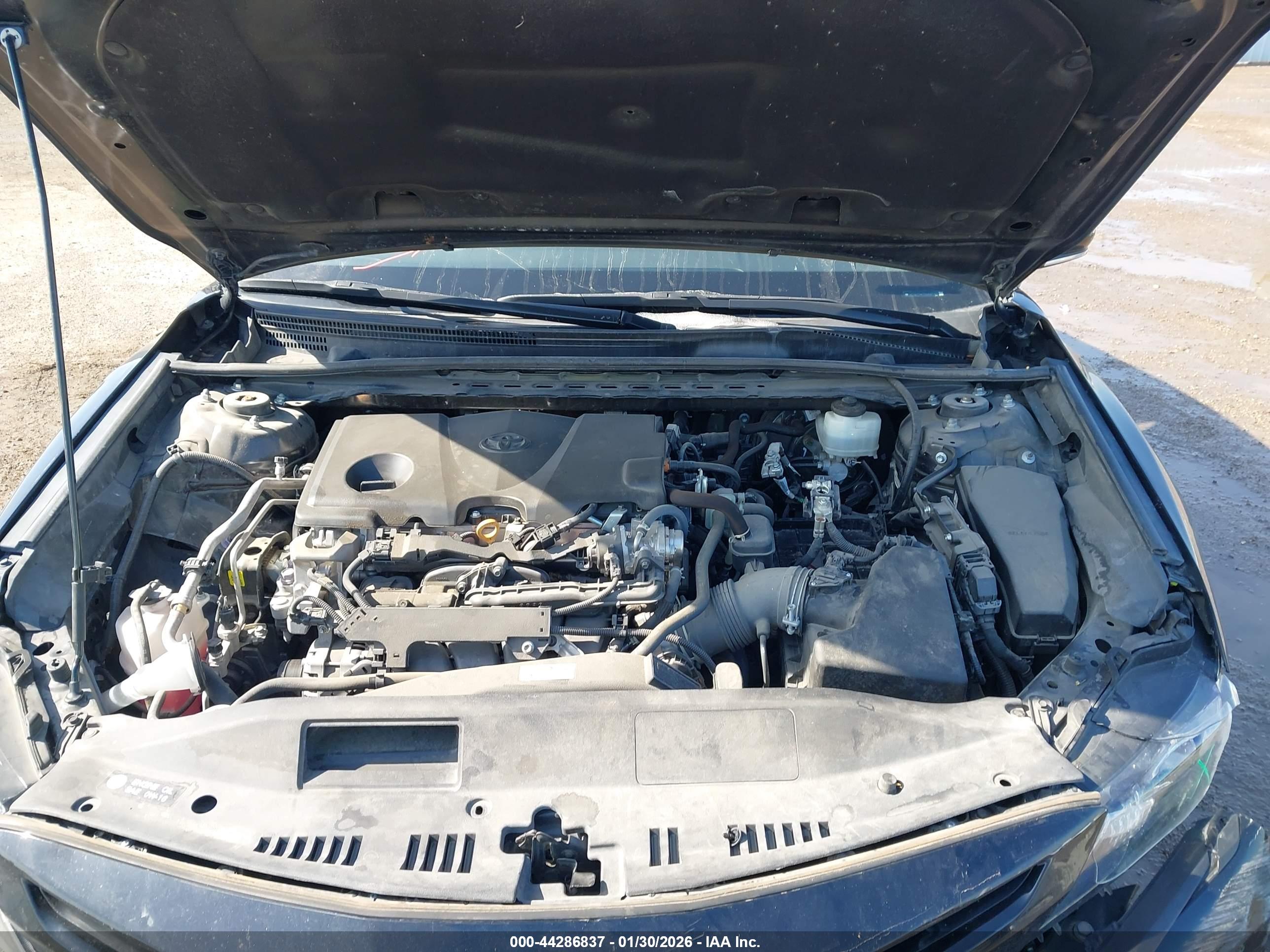 TOYOTA CAMRY image 10