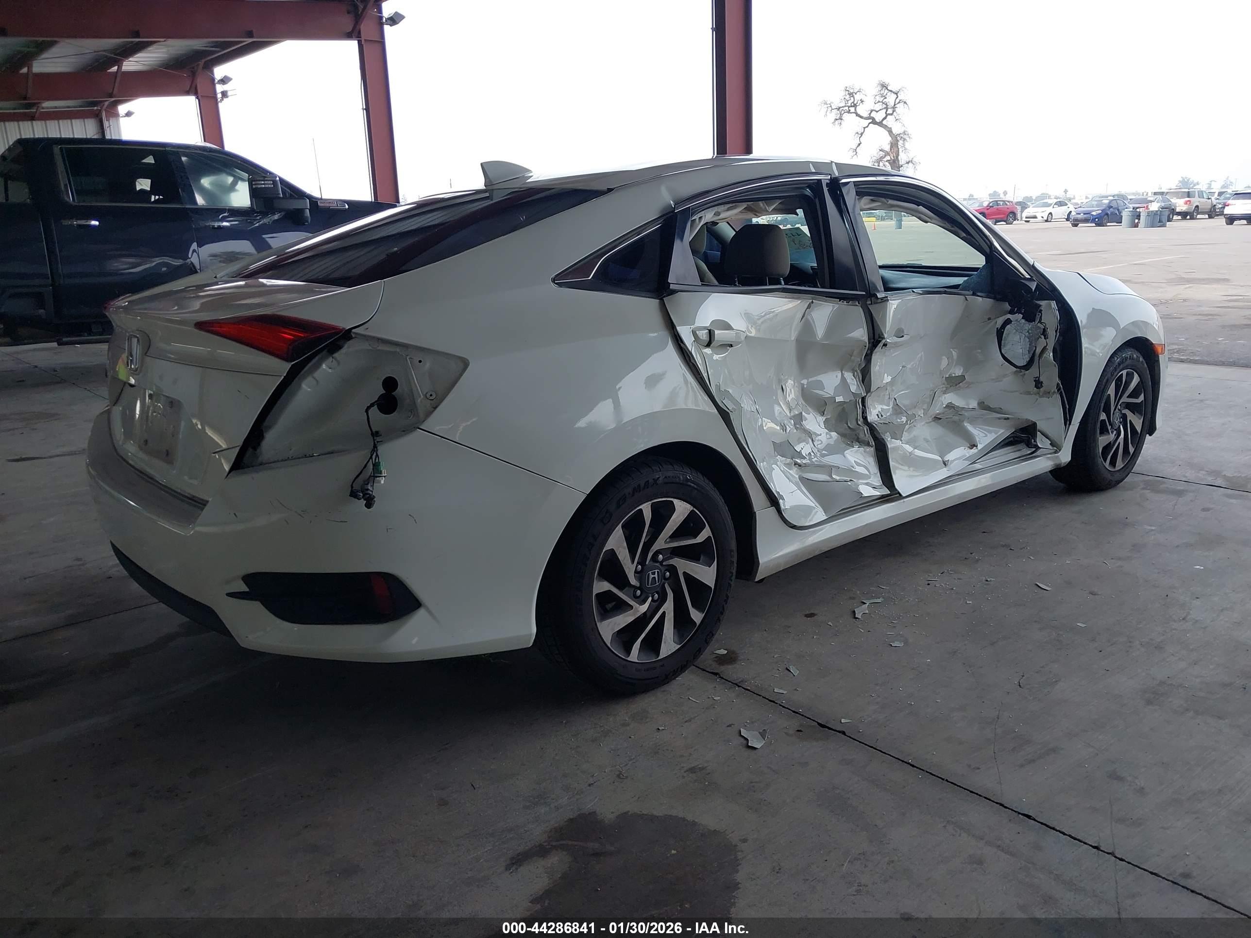 HONDA CIVIC image 4