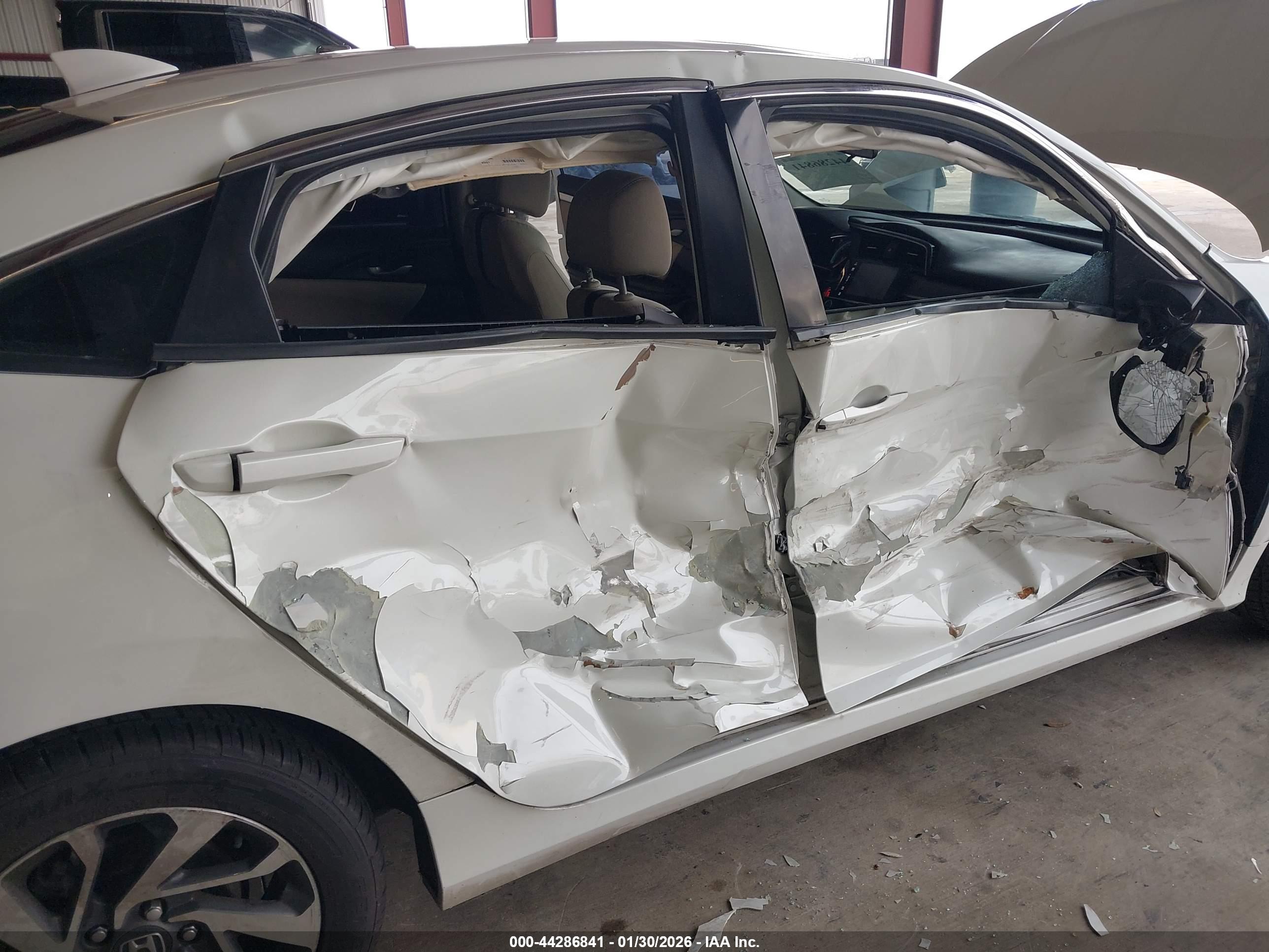 HONDA CIVIC image 6