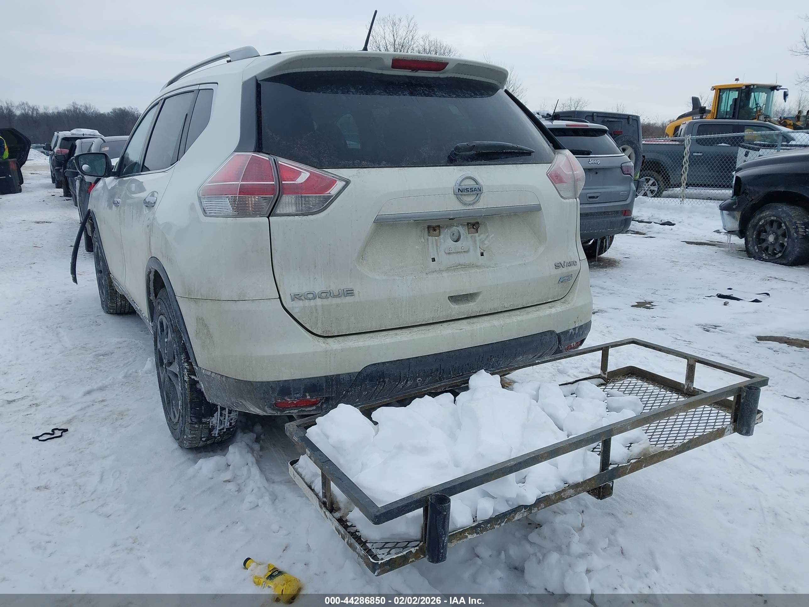 NISSAN ROGUE image 3