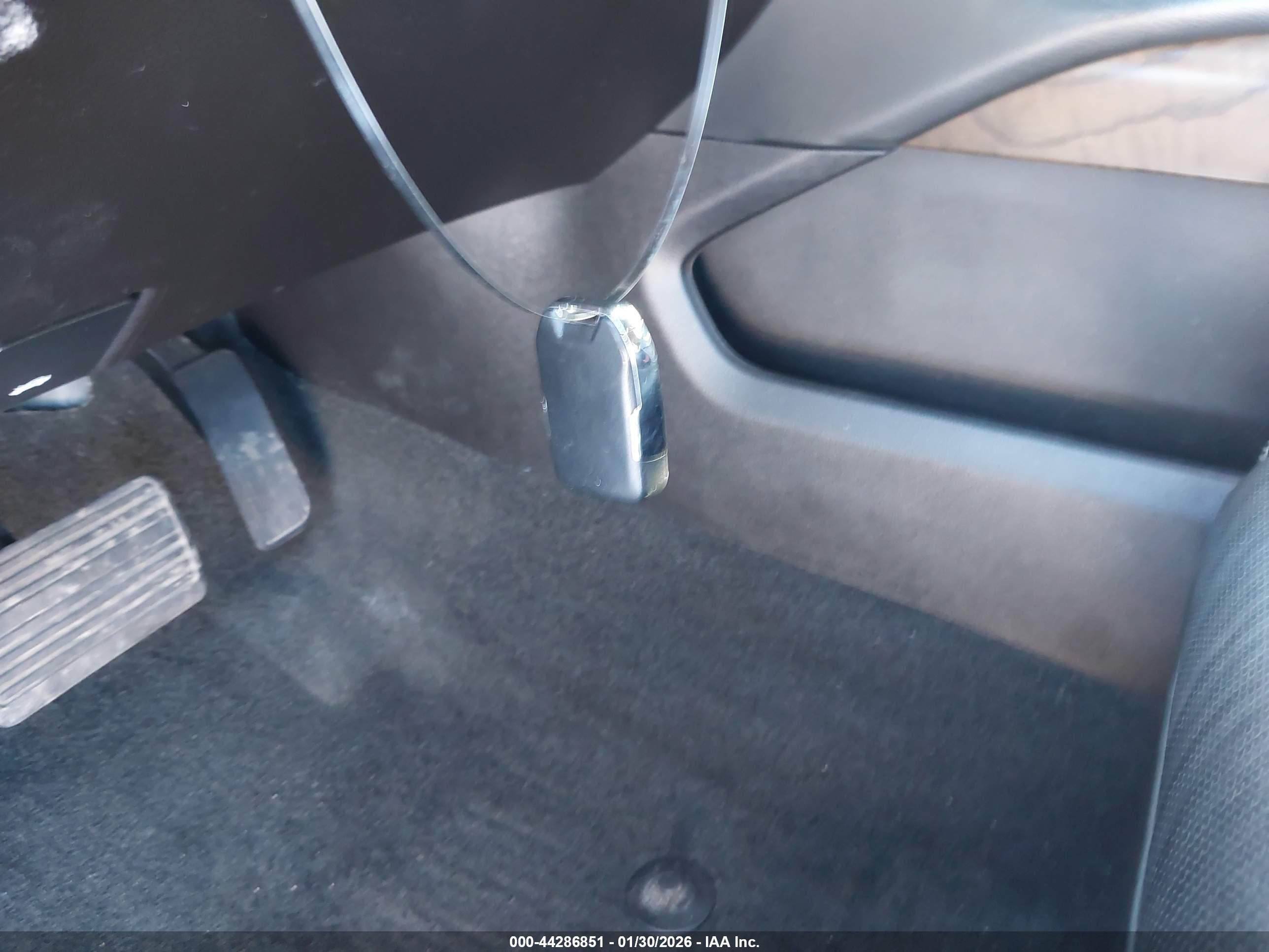 GMC YUKON image 11