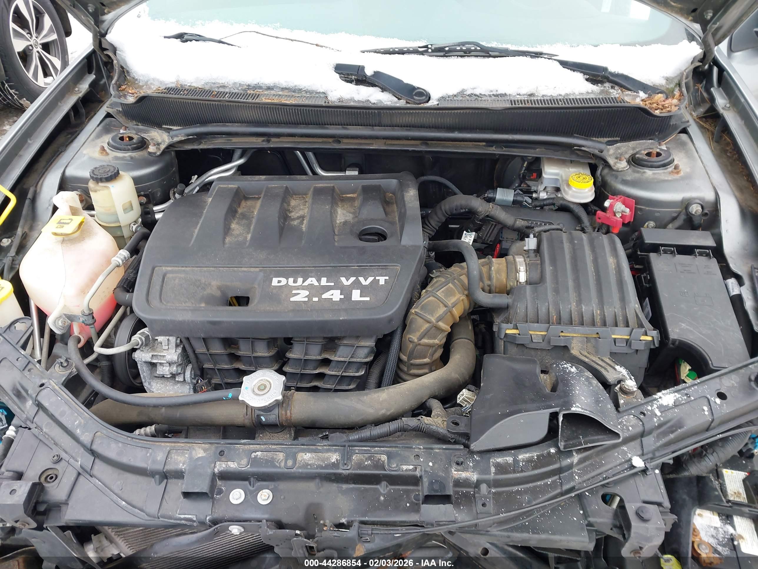 DODGE AVENGER image 10