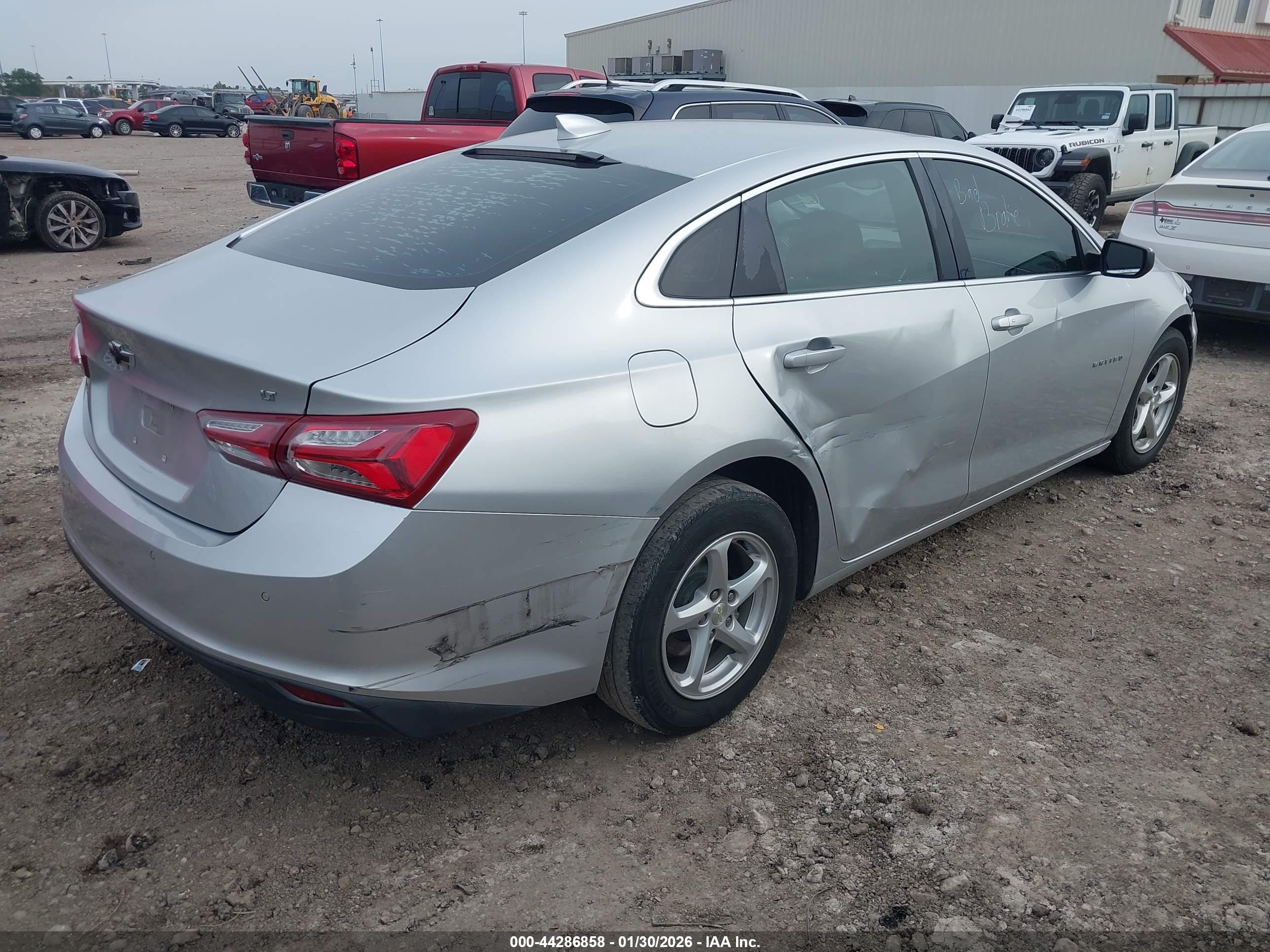 CHEVROLET MALIBU image 4