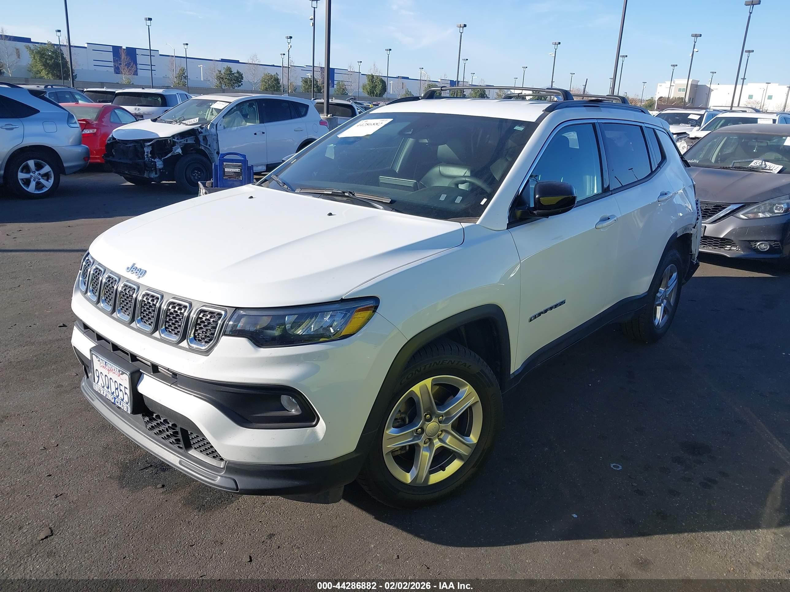 JEEP COMPASS image 2