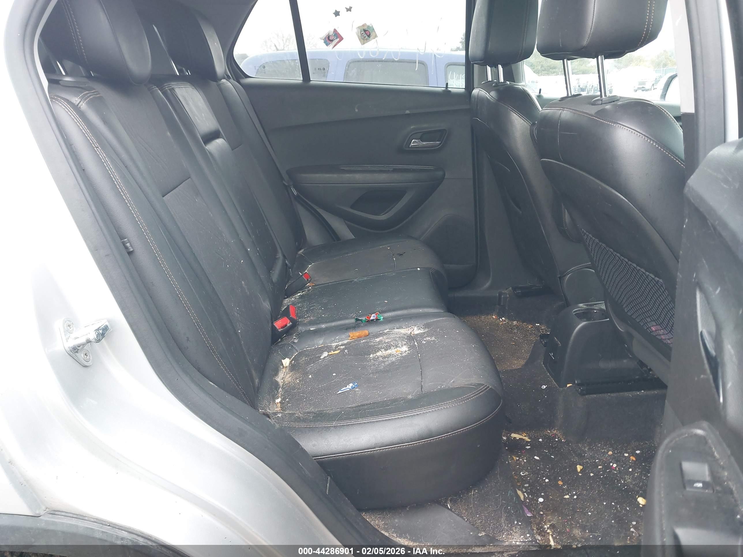CHEVROLET TRAX image 8
