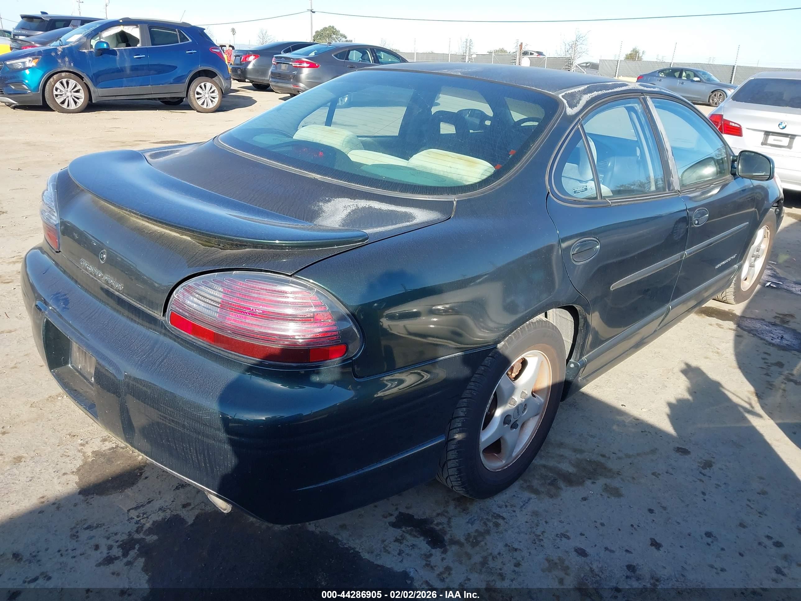 PONTIAC GRAND image 4