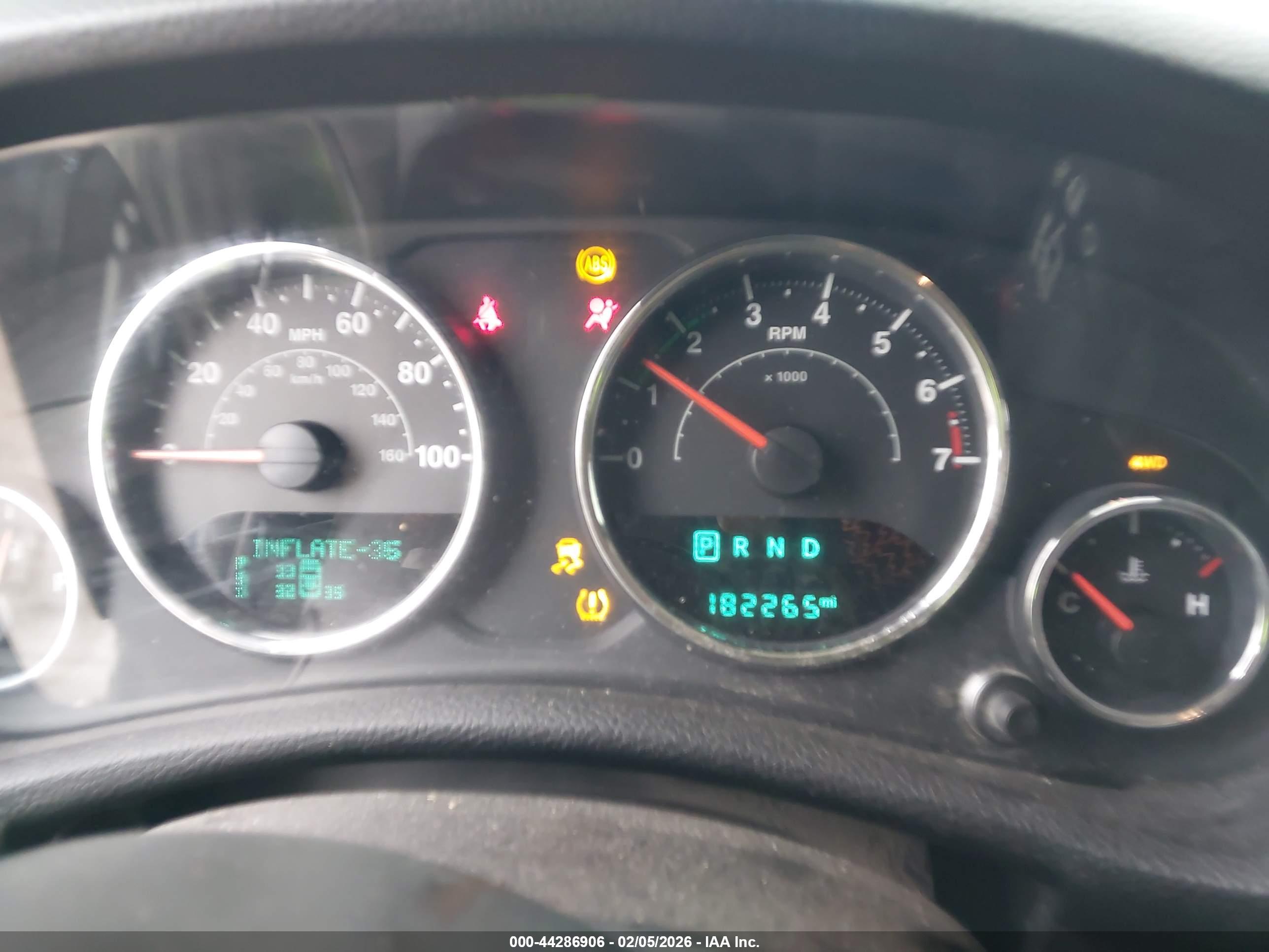 JEEP WRANGLER image 7