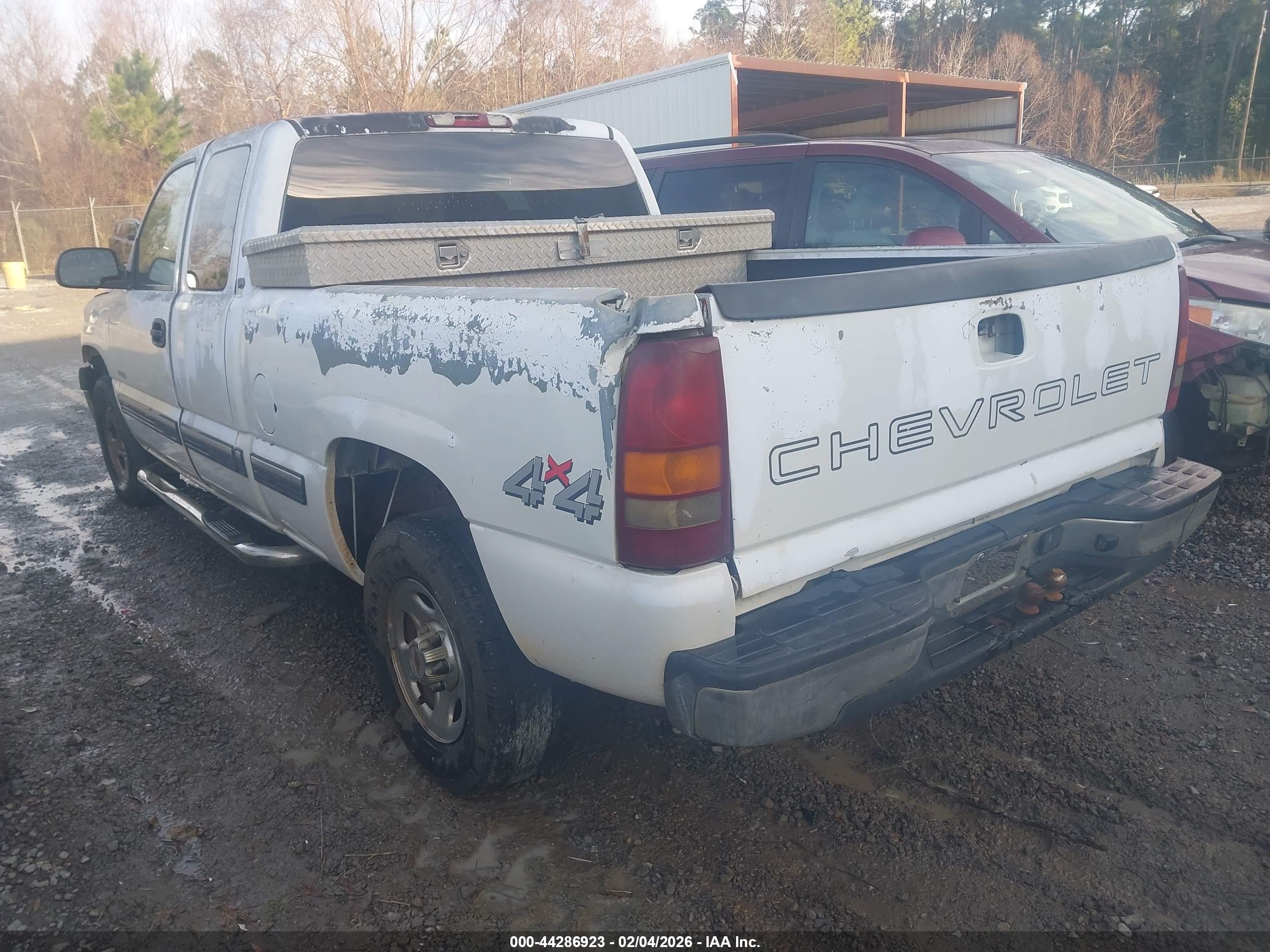 CHEVROLET SILVERADO image 3
