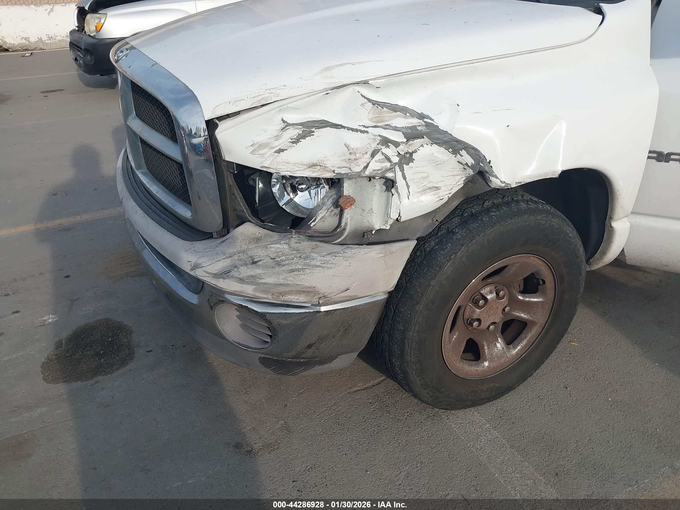 DODGE RAM image 6