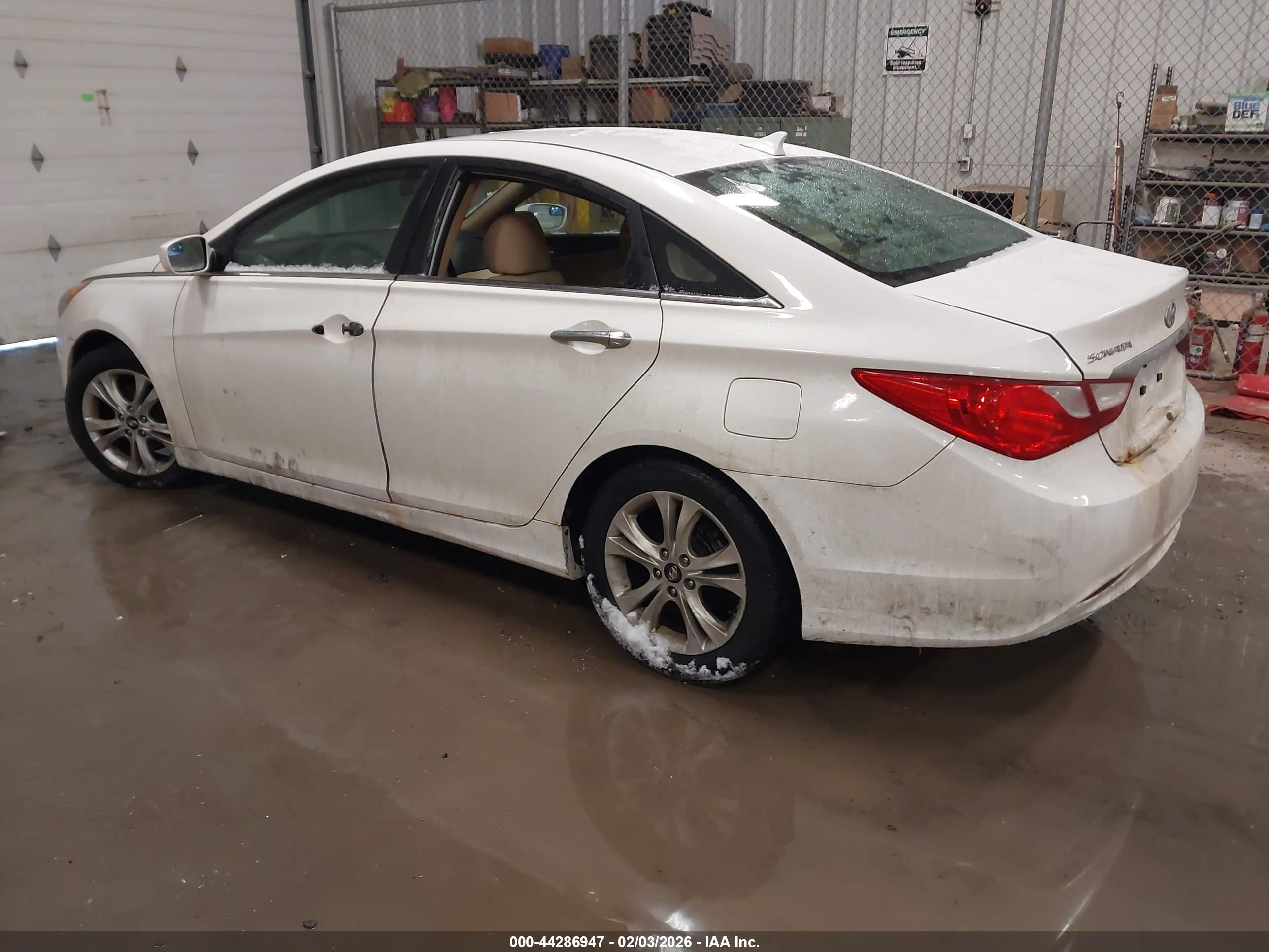 HYUNDAI SONATA image 3