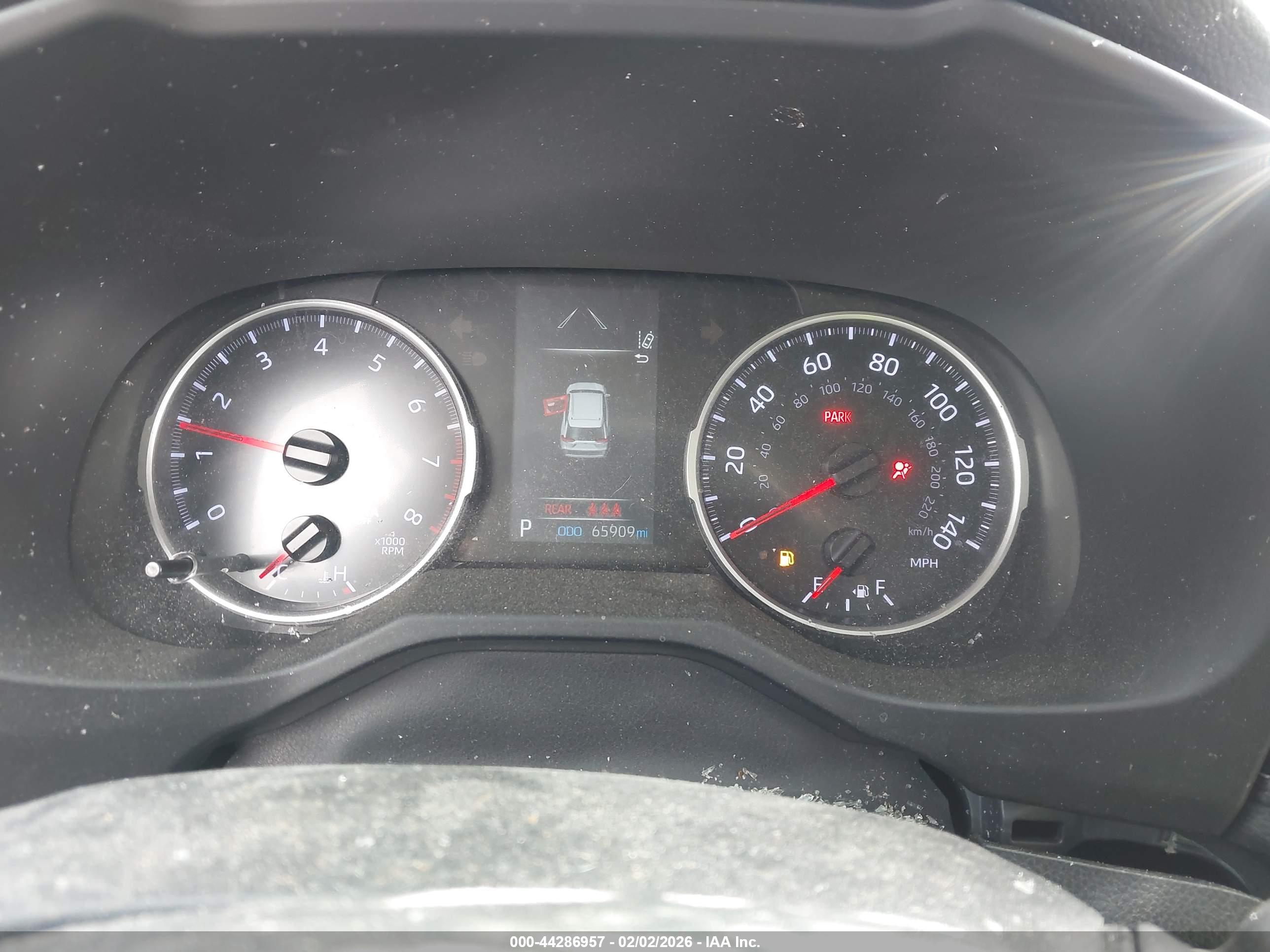 TOYOTA RAV4 image 7