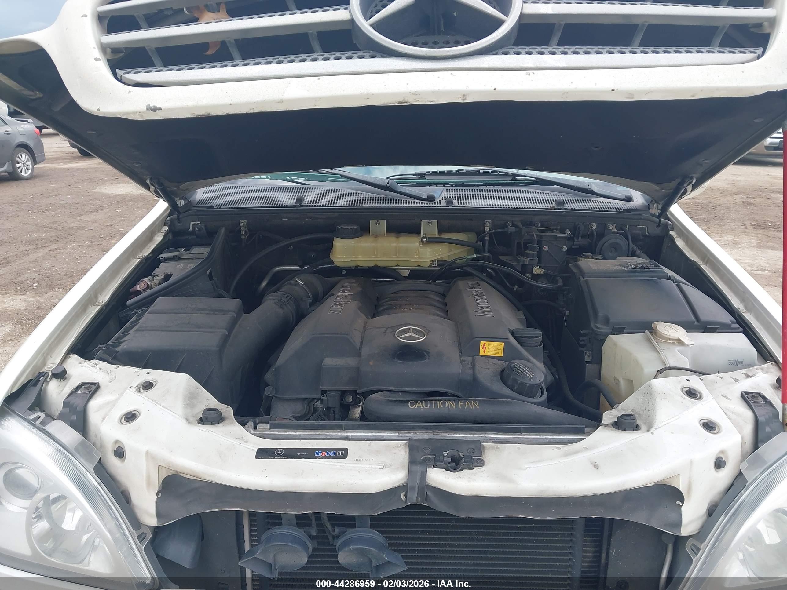 MERCEDES-BENZ ML image 10