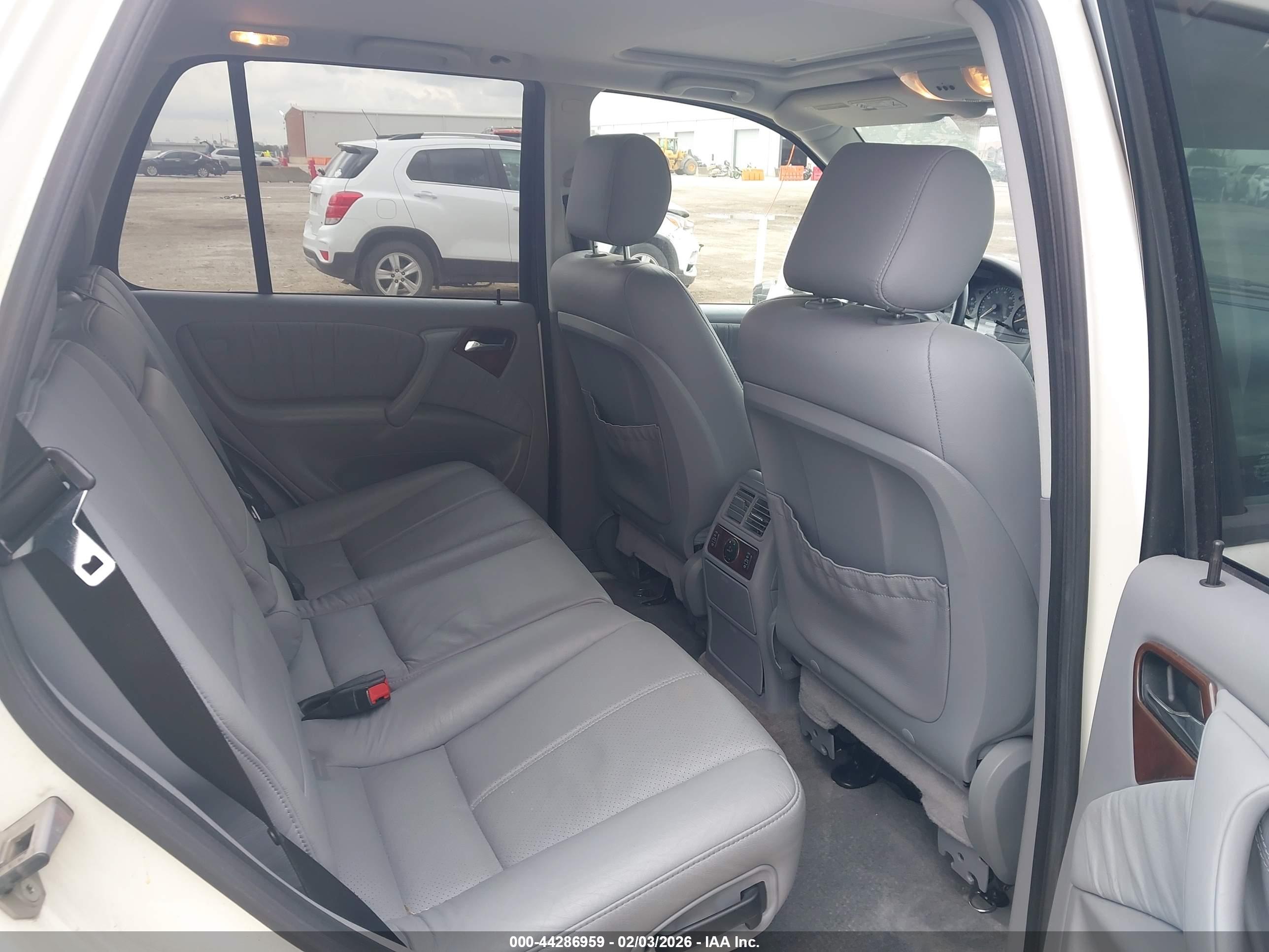 MERCEDES-BENZ ML image 8