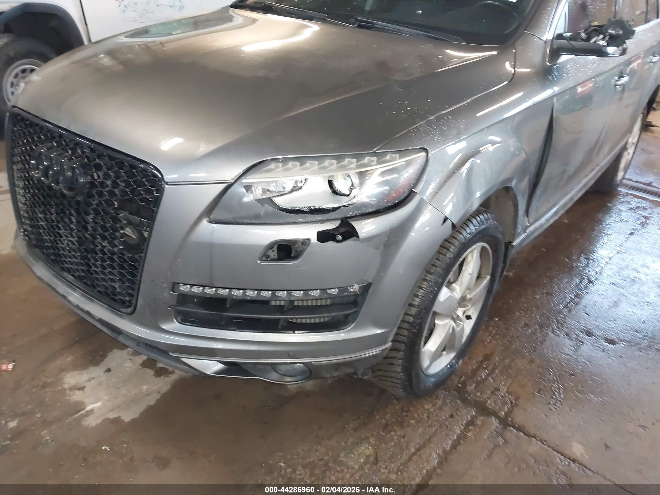 AUDI Q7 image 6