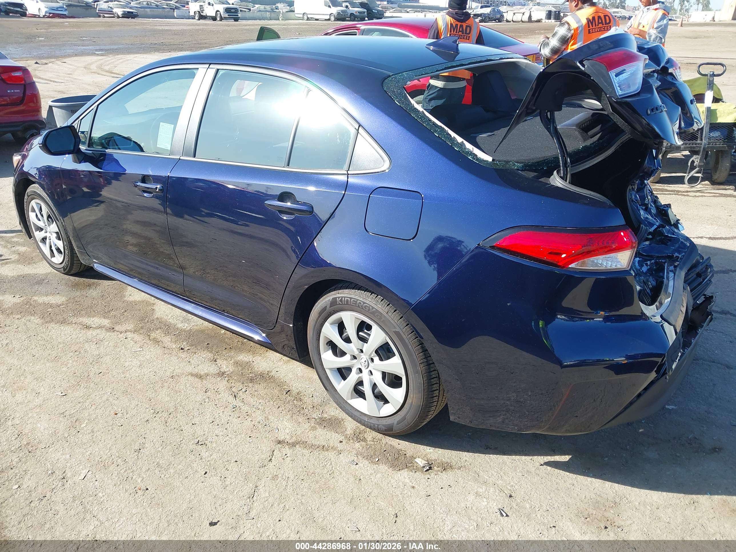 TOYOTA COROLLA image 3