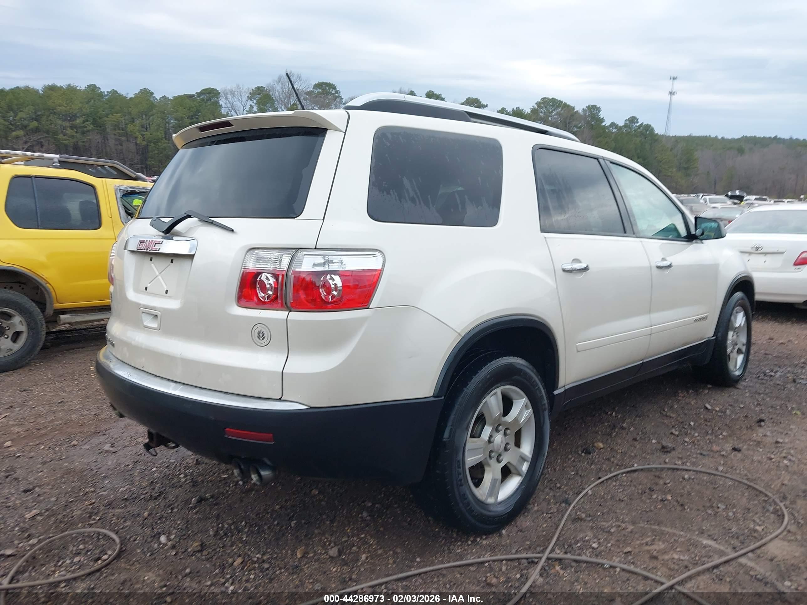 GMC ACADIA image 4