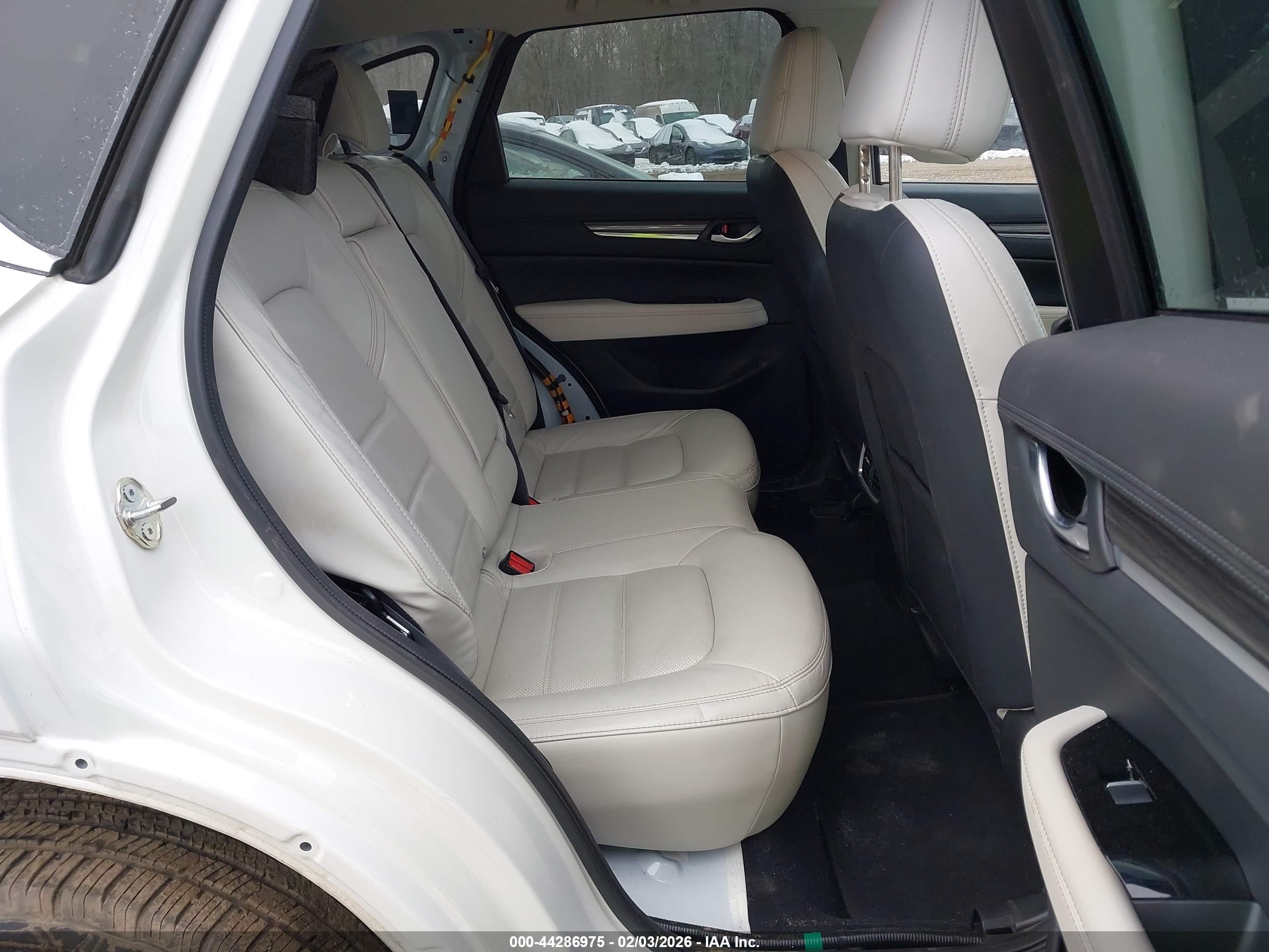 MAZDA CX-5 image 8