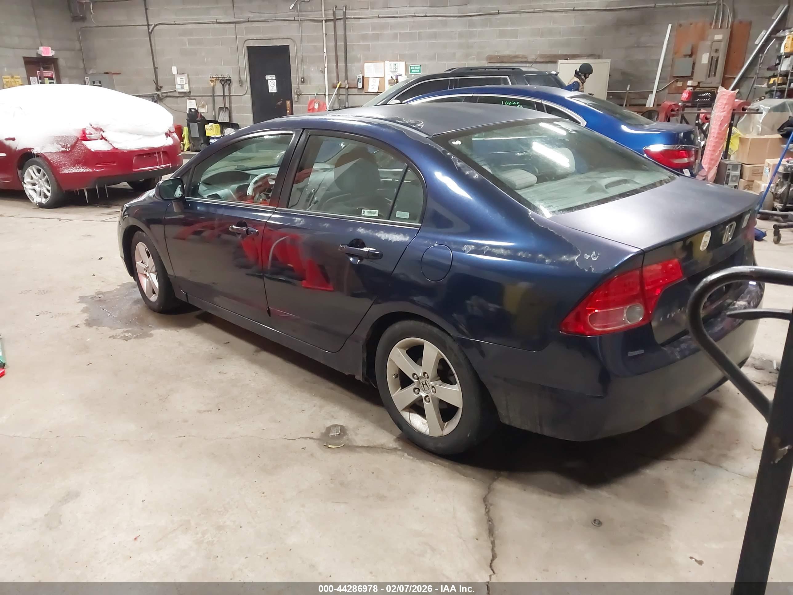 HONDA CIVIC image 3