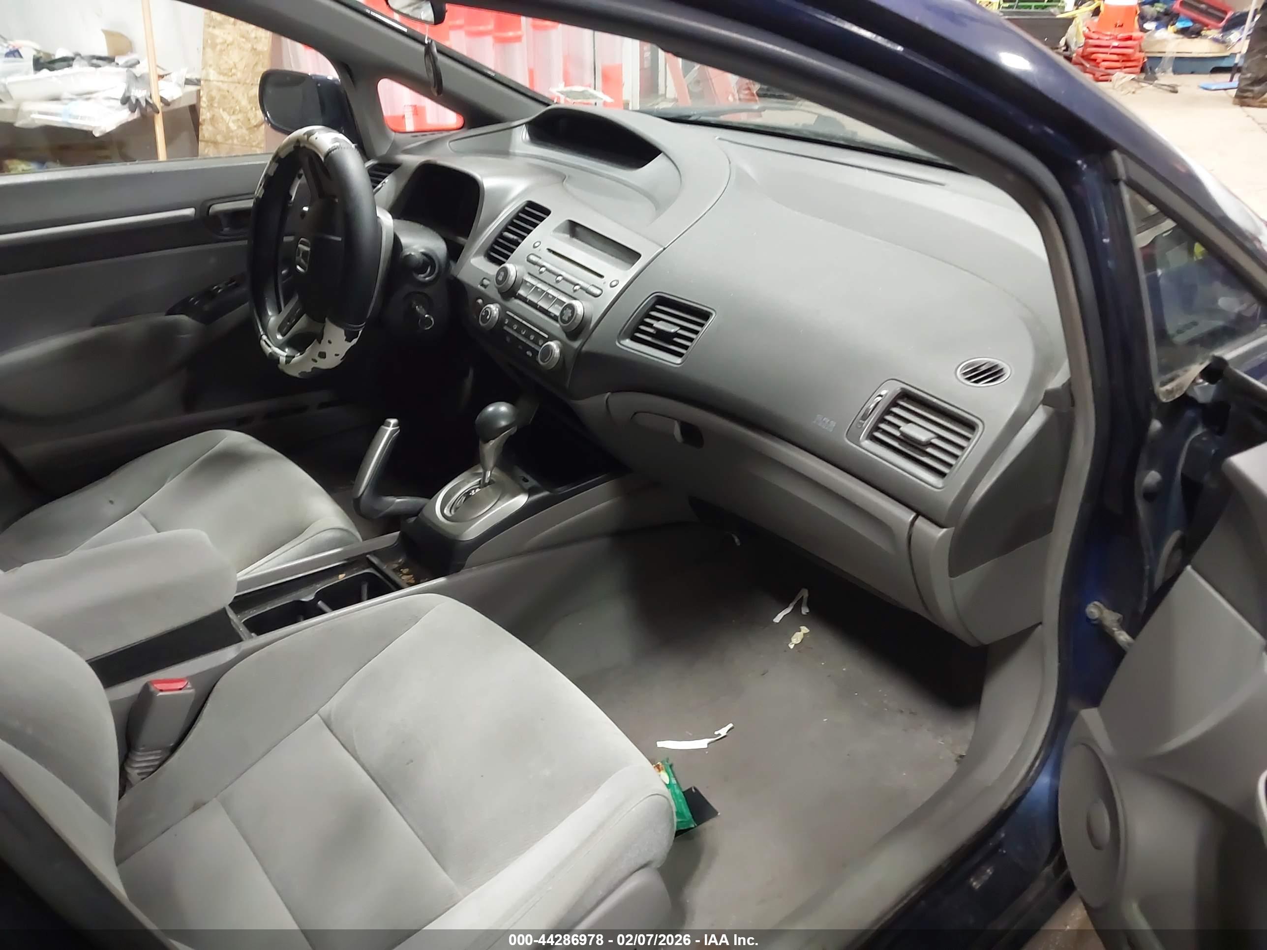 HONDA CIVIC image 5