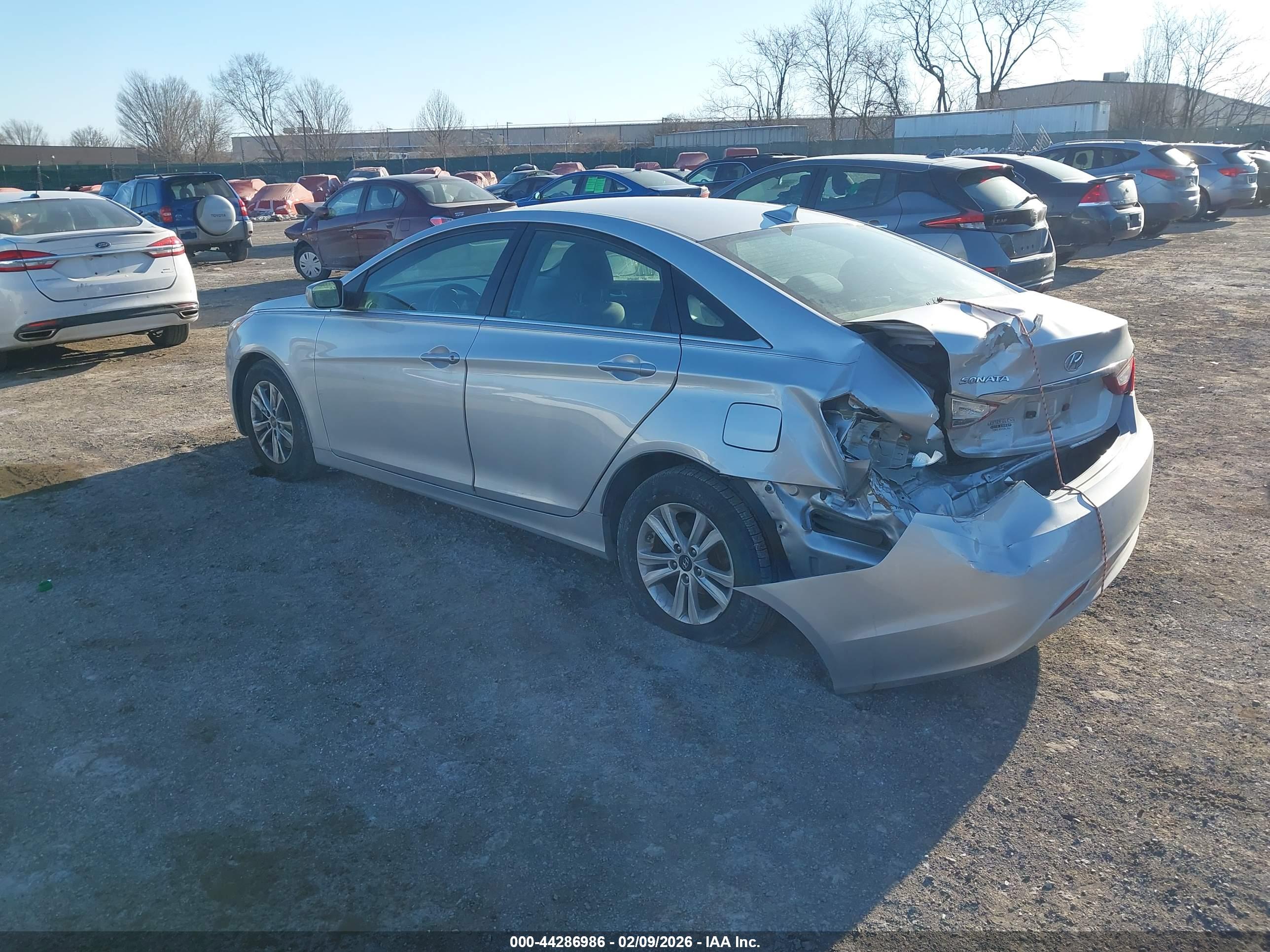 HYUNDAI SONATA image 3