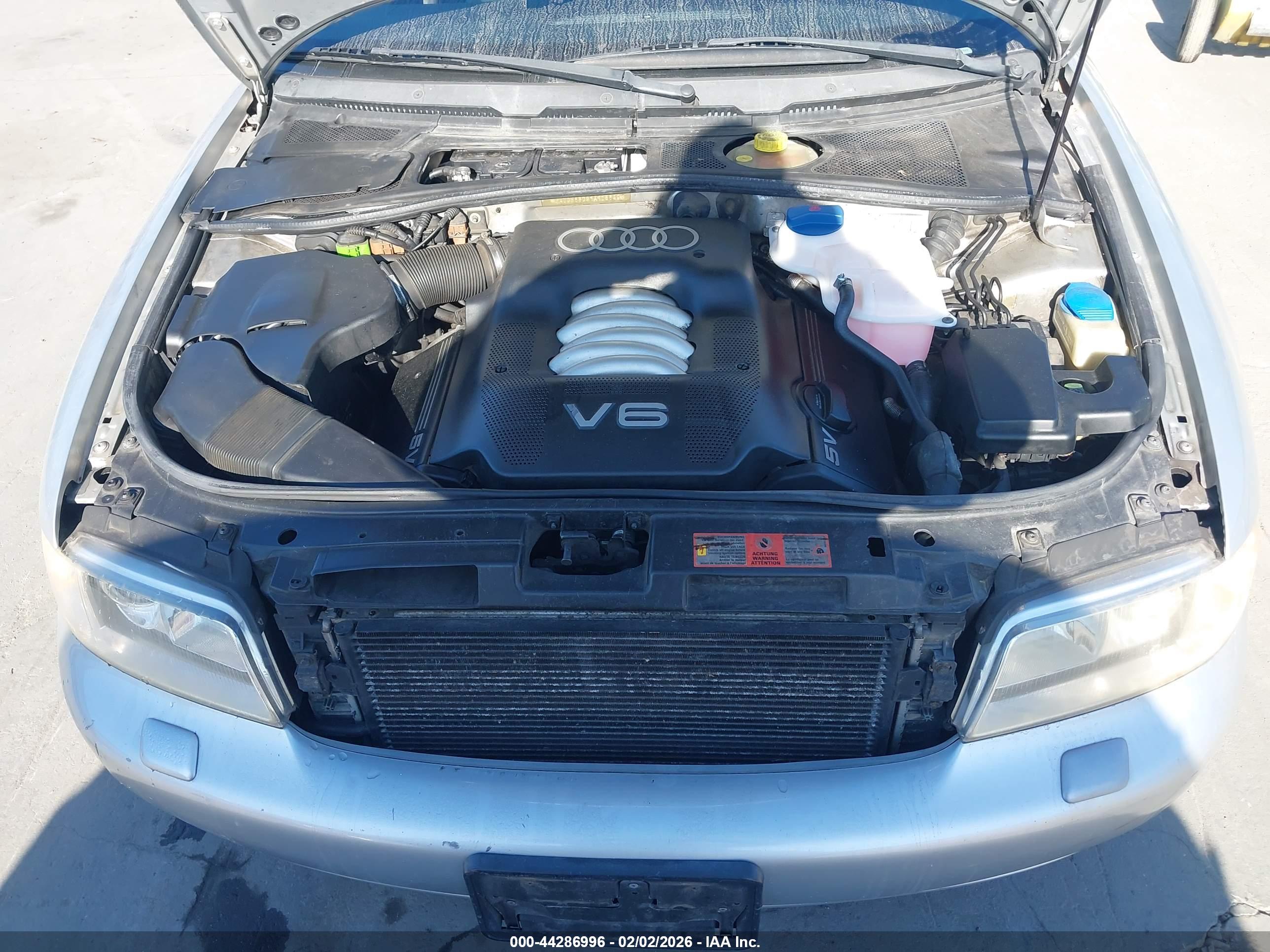 AUDI A4 image 10