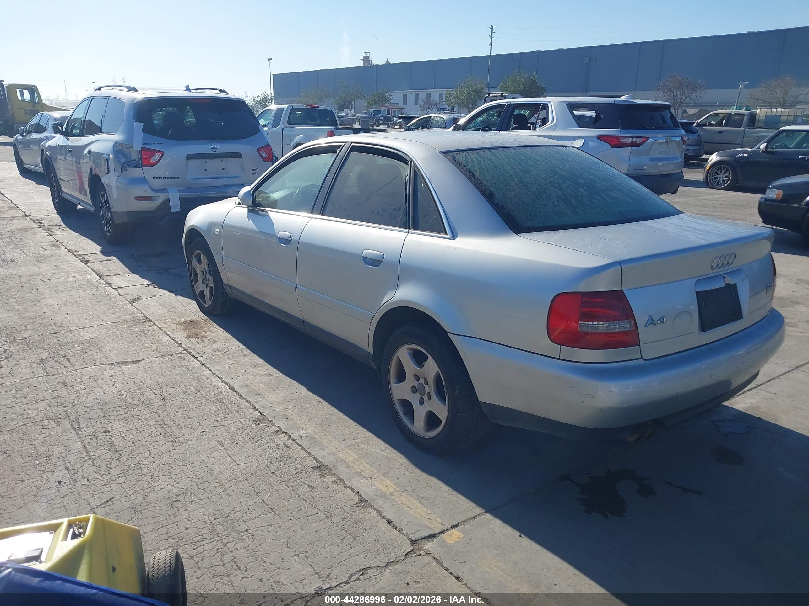 AUDI A4 image 3