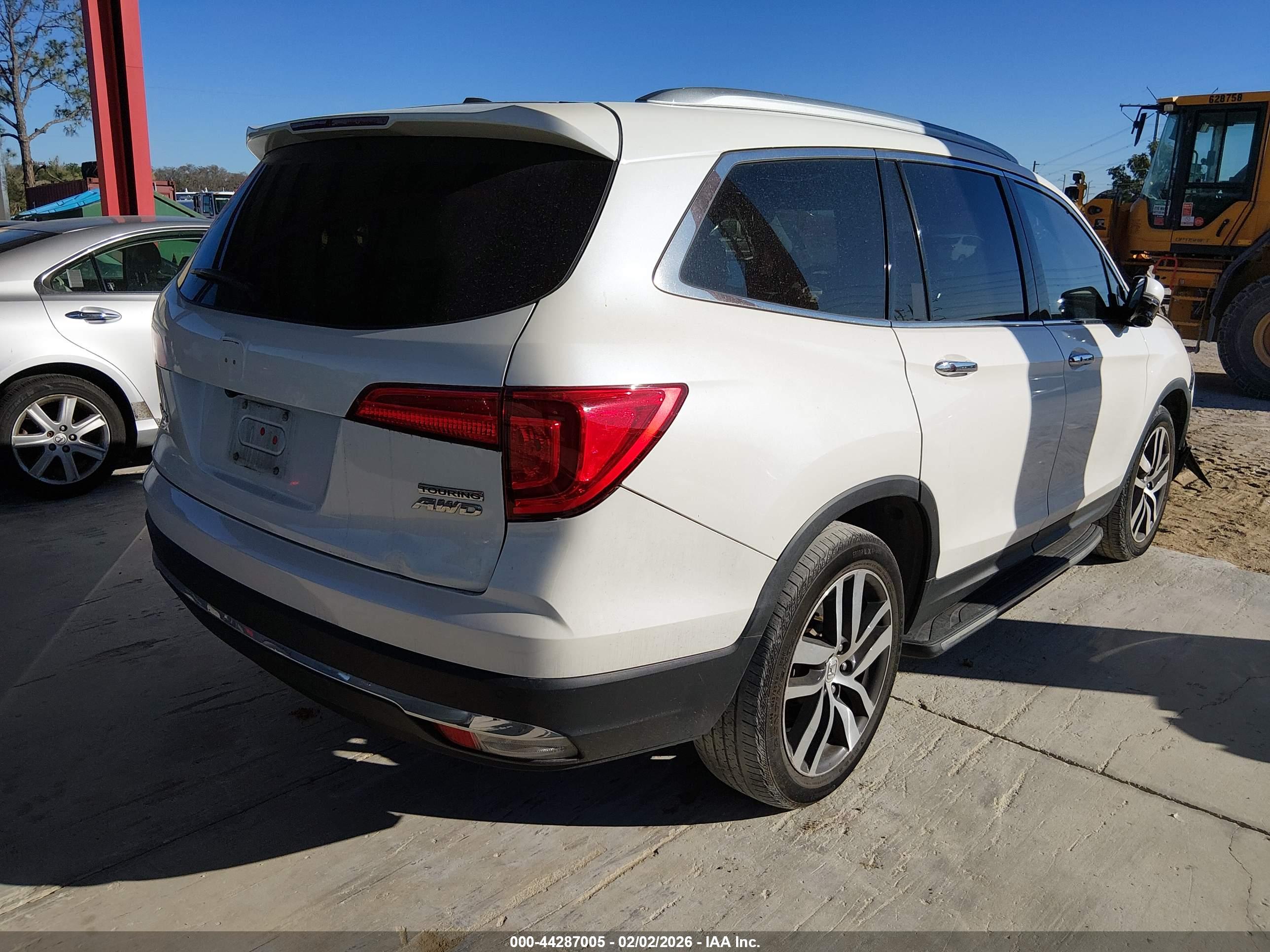 HONDA PILOT image 4