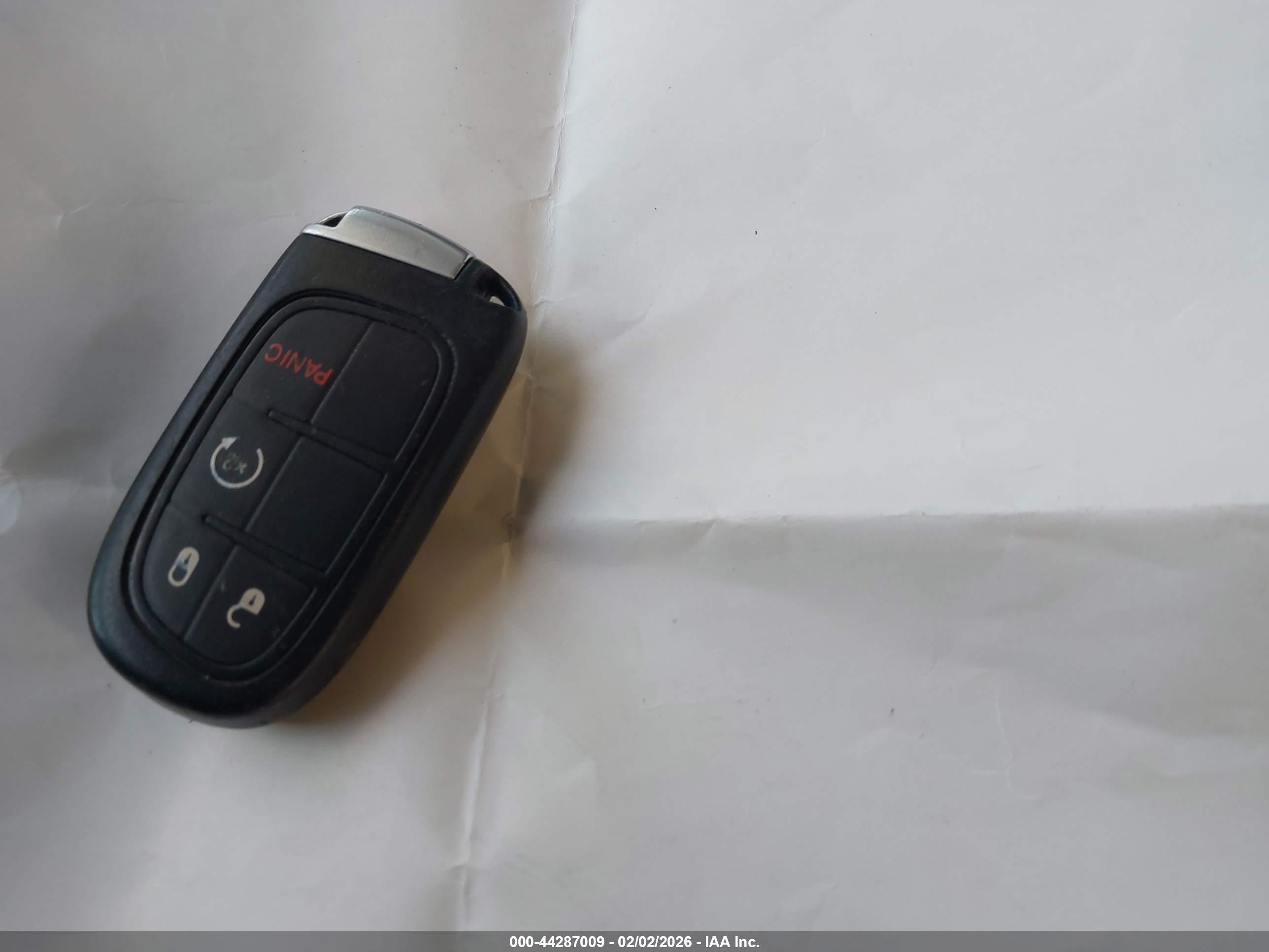 JEEP CHEROKEE image 11
