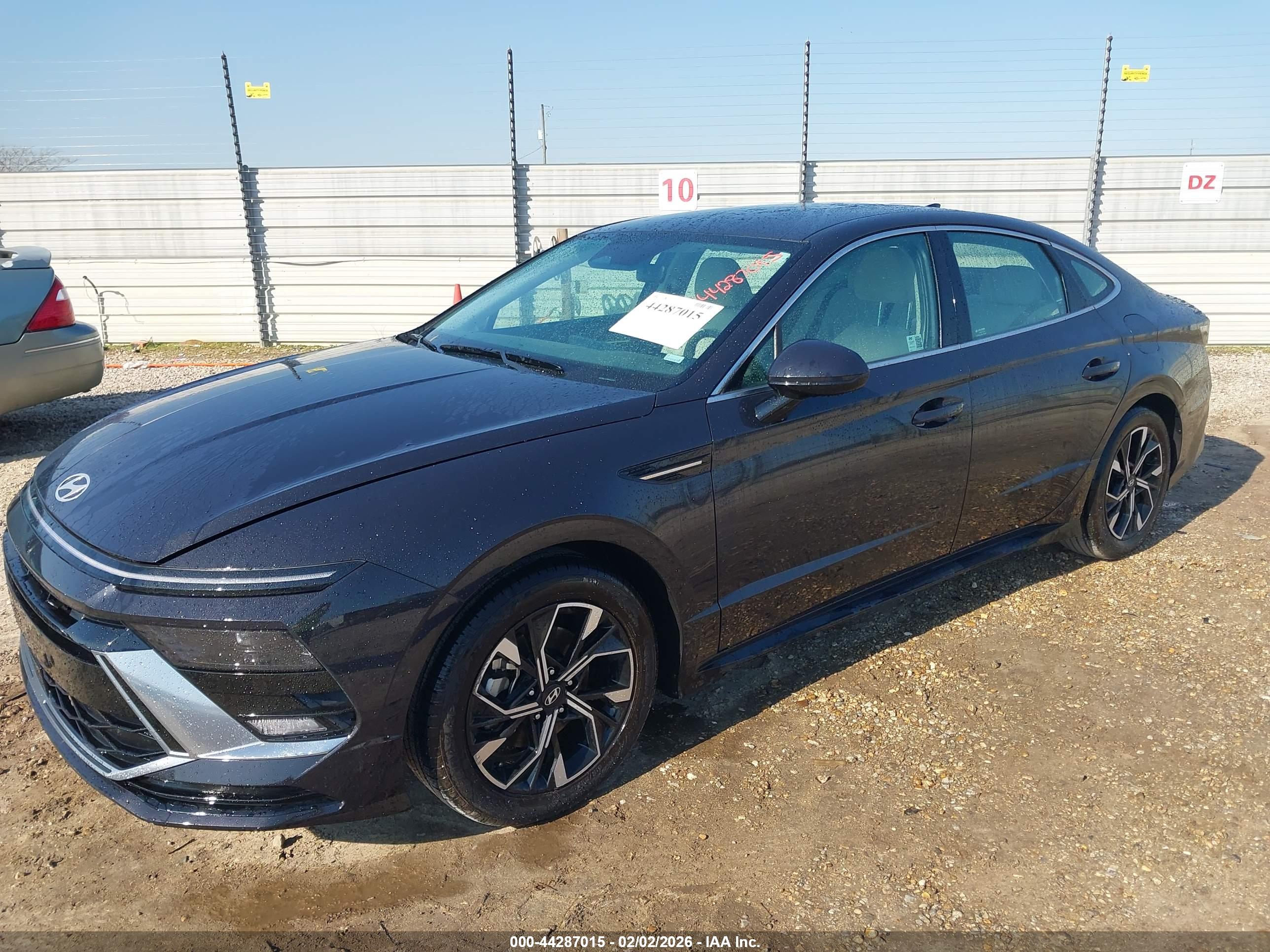 HYUNDAI SONATA image 2