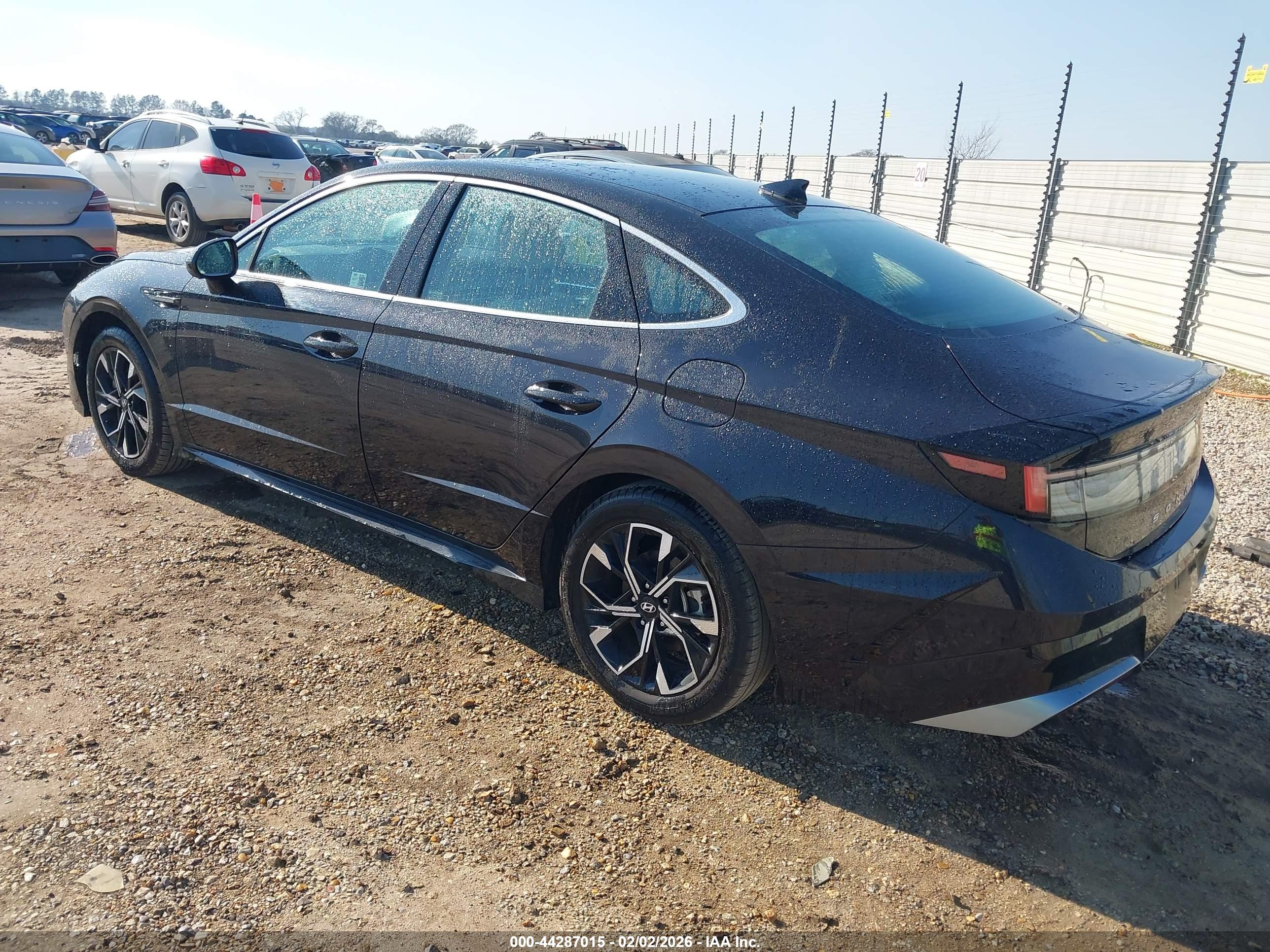 HYUNDAI SONATA image 3