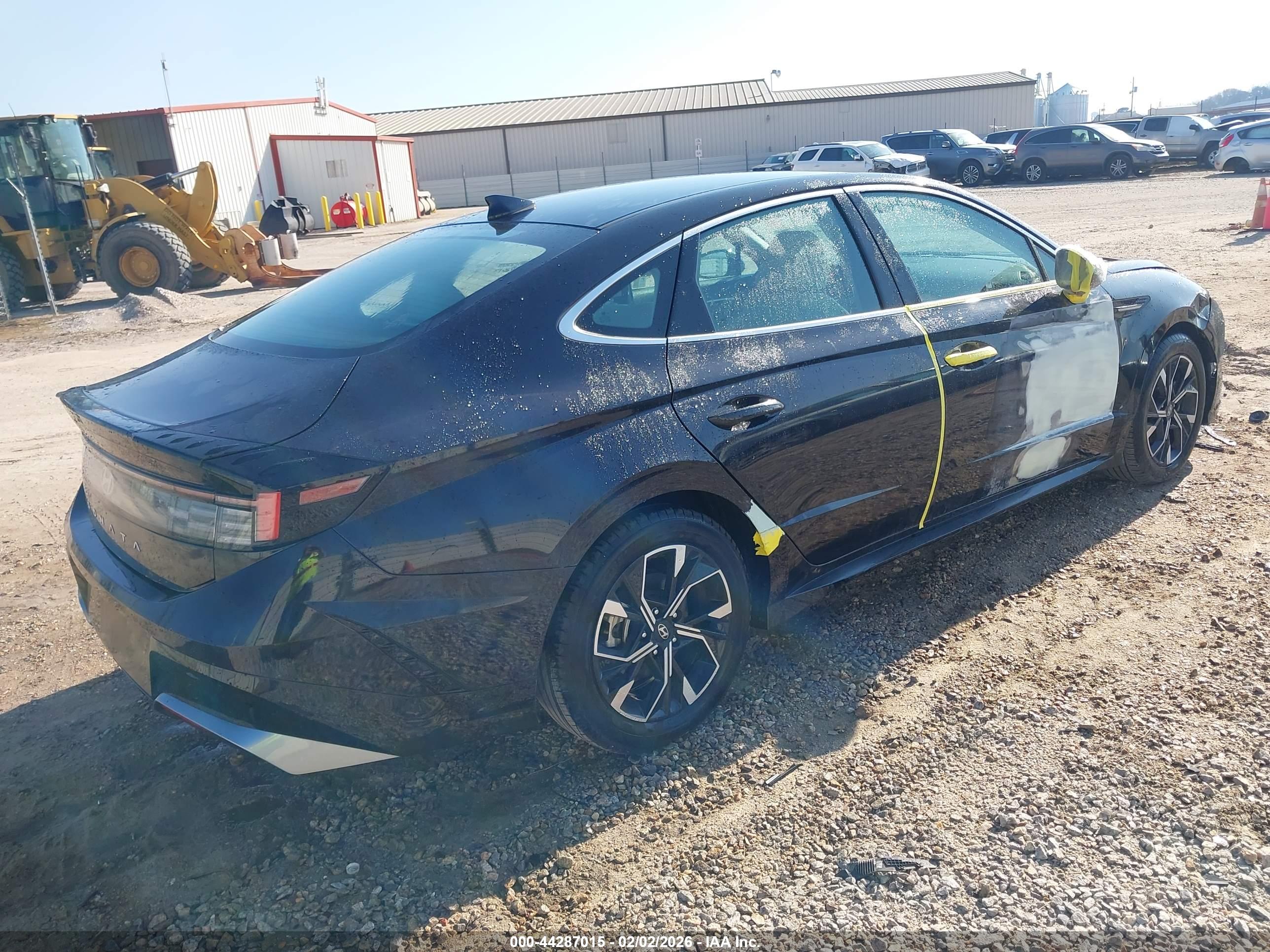 HYUNDAI SONATA image 4