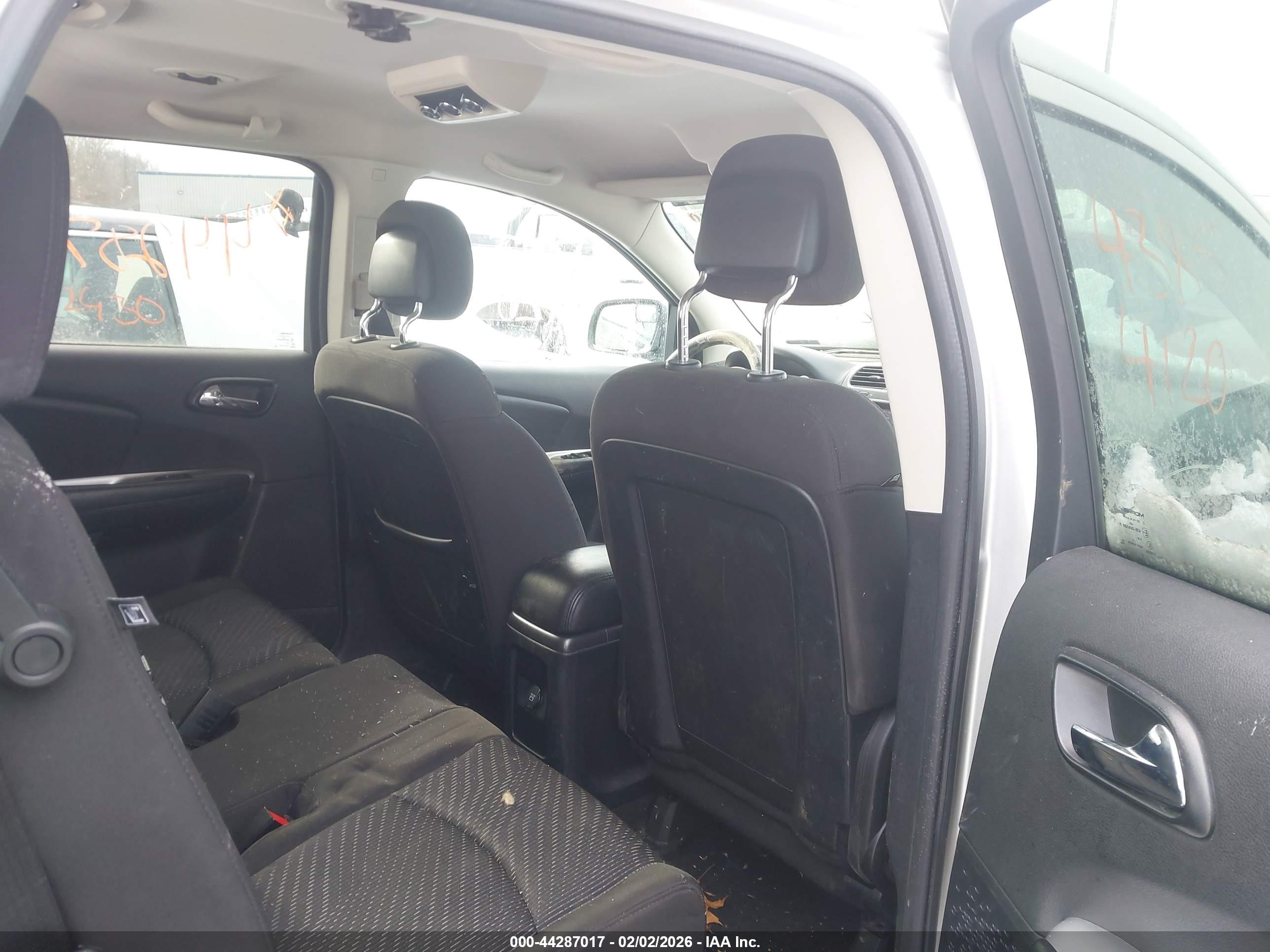 DODGE JOURNEY image 8