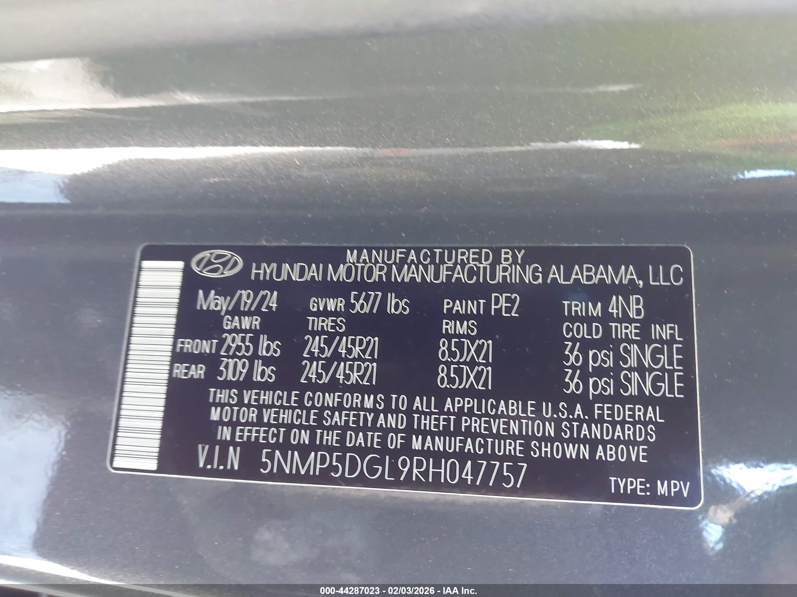 HYUNDAI SANTA image 9