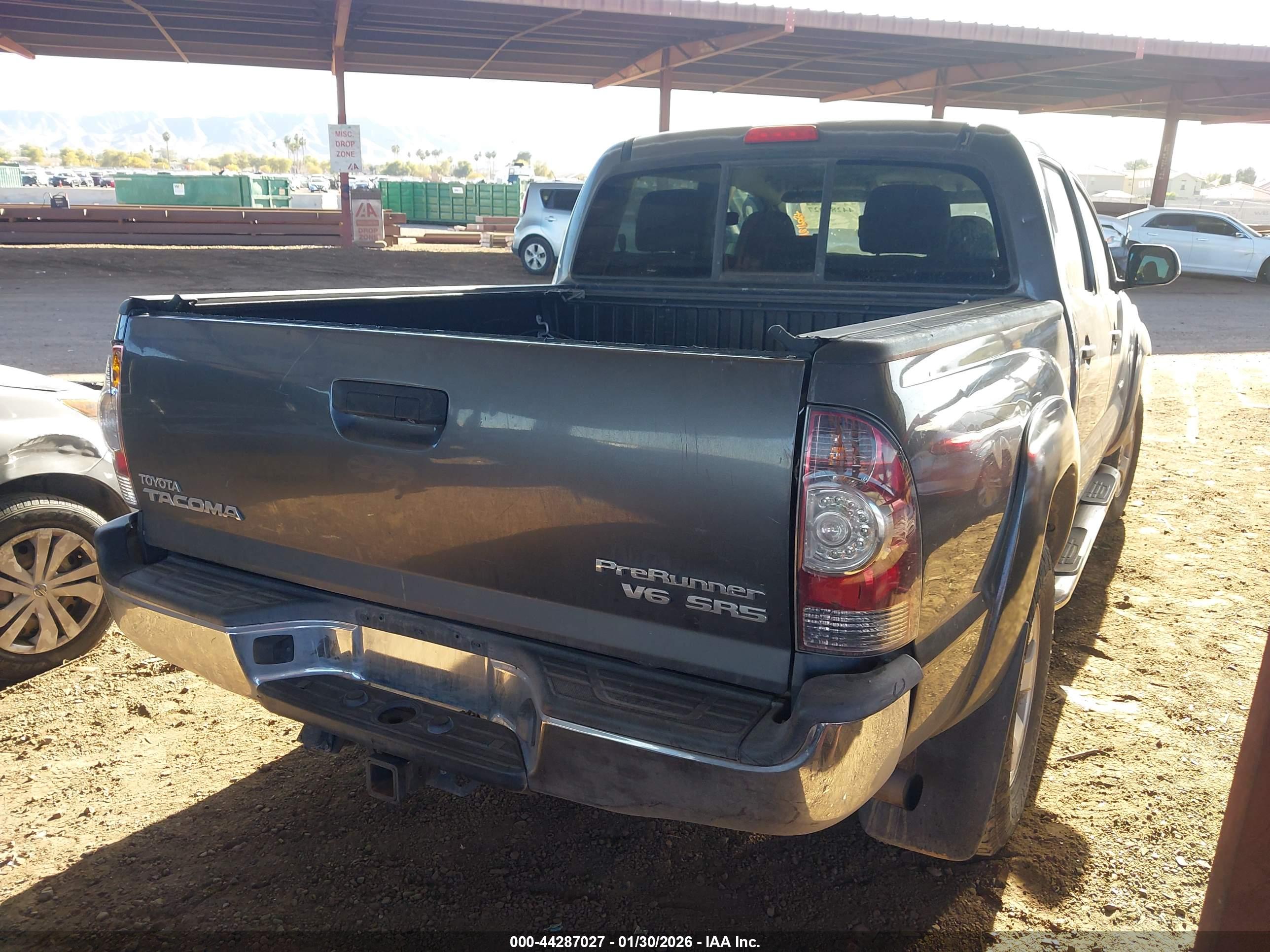 TOYOTA TACOMA image 4