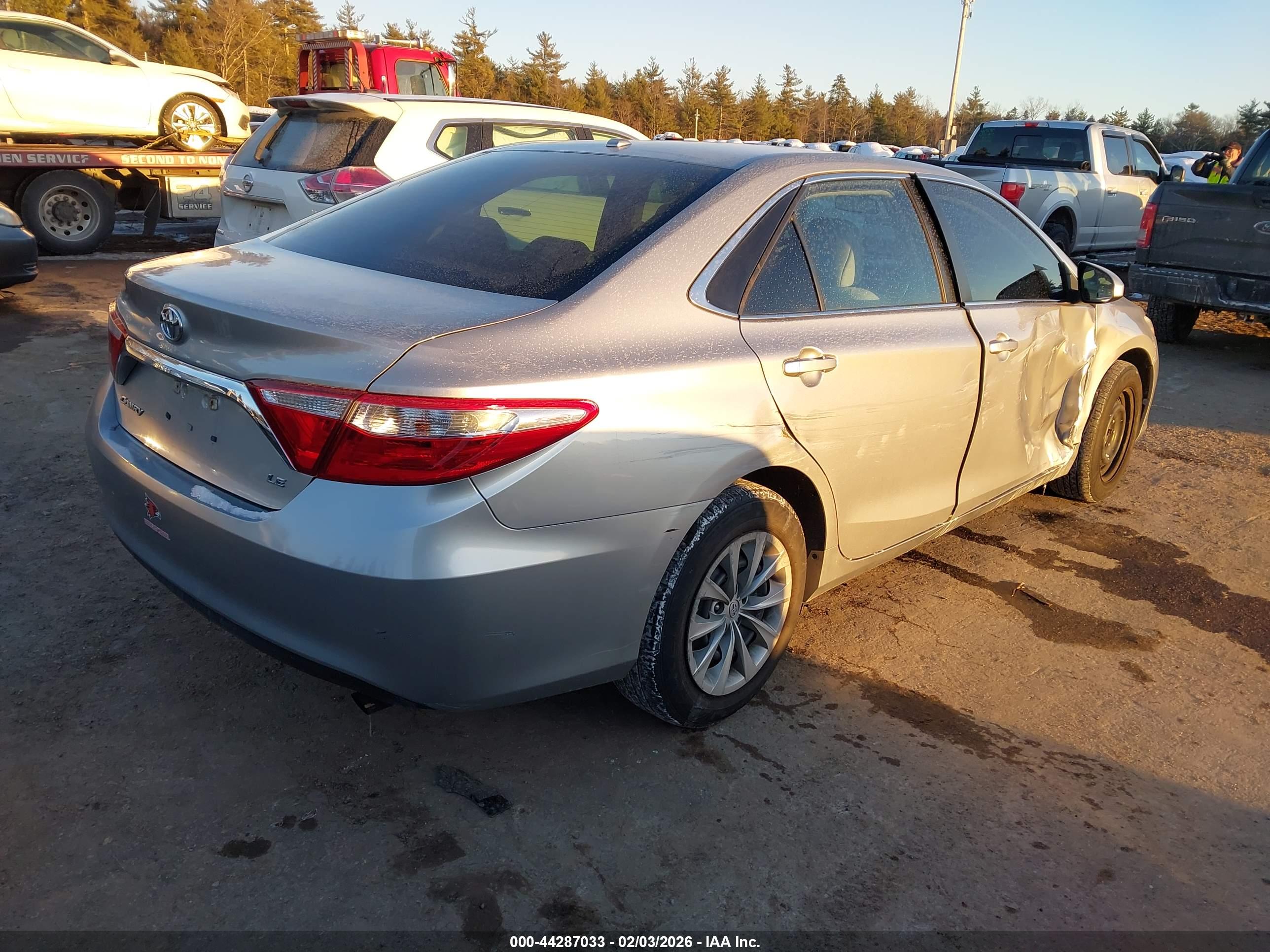 TOYOTA CAMRY image 4