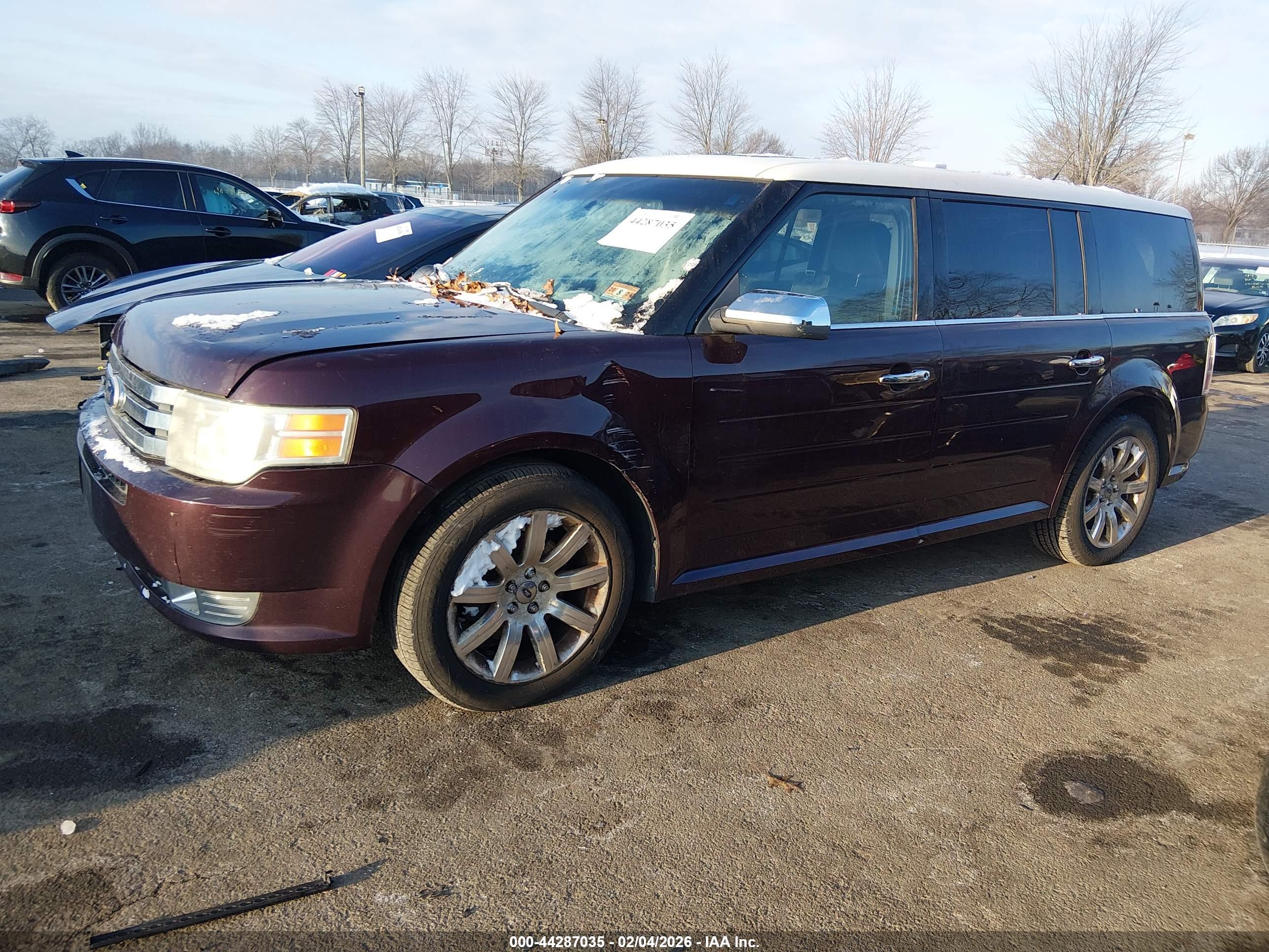 FORD FLEX image 2