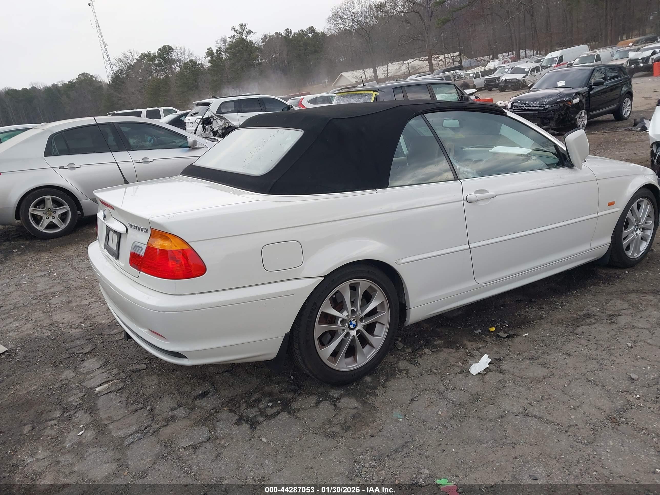 BMW 330CI image 4
