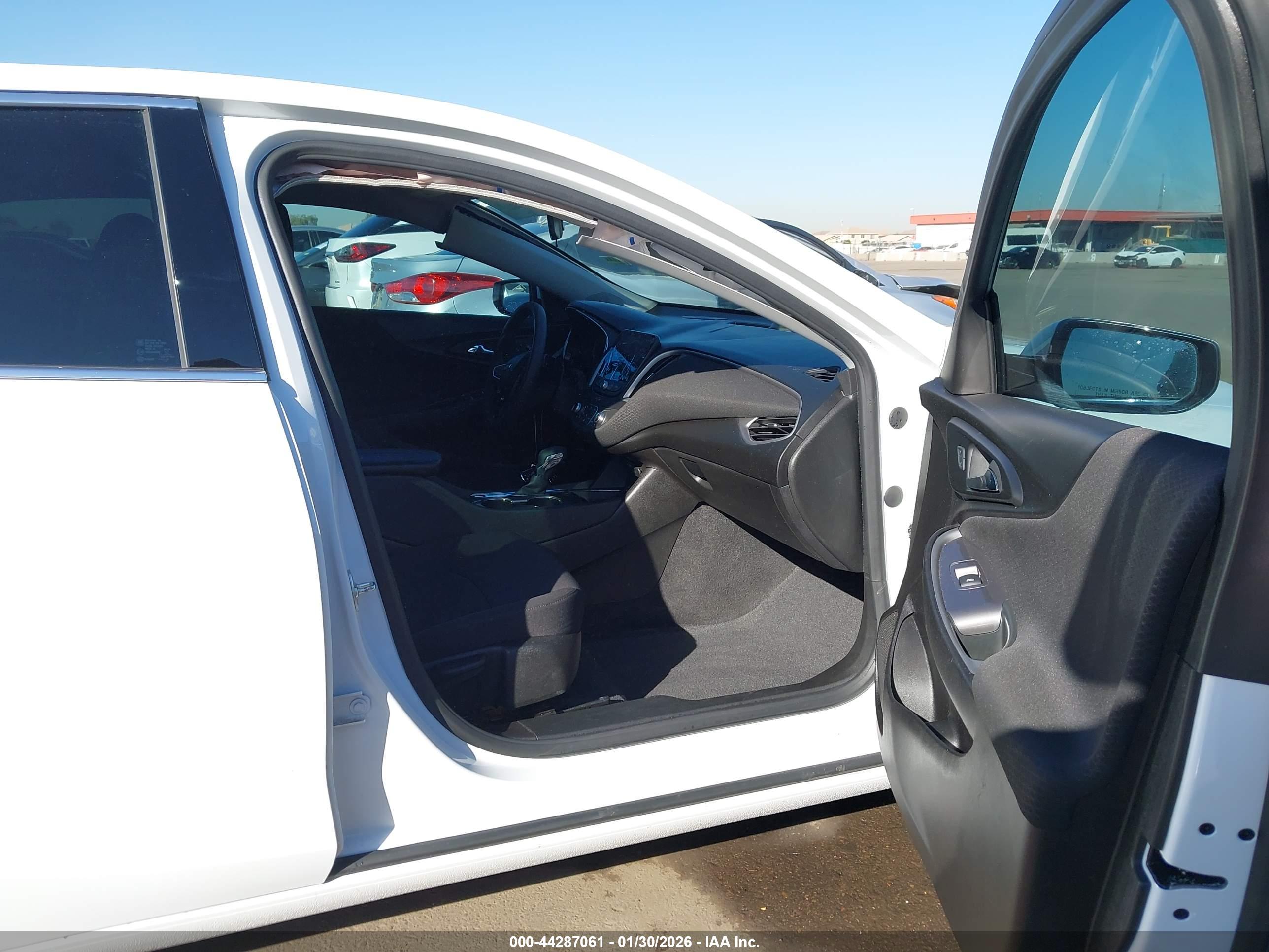 CHEVROLET MALIBU image 5