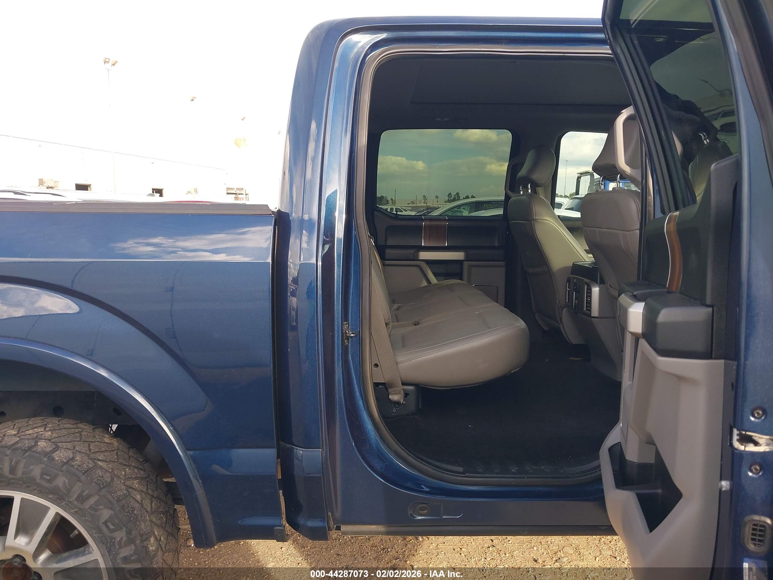 FORD F-150 image 8