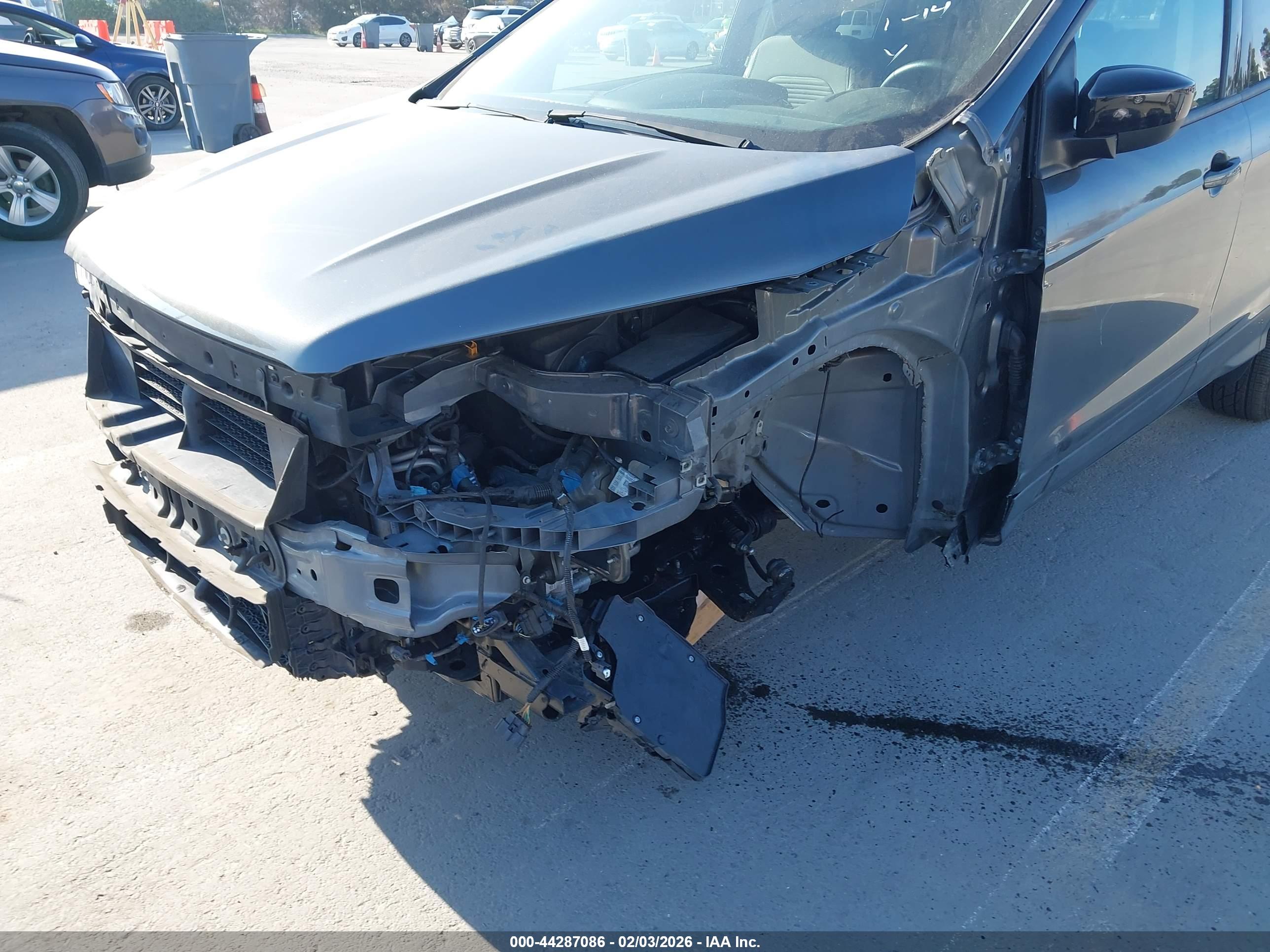 FORD ESCAPE image 6