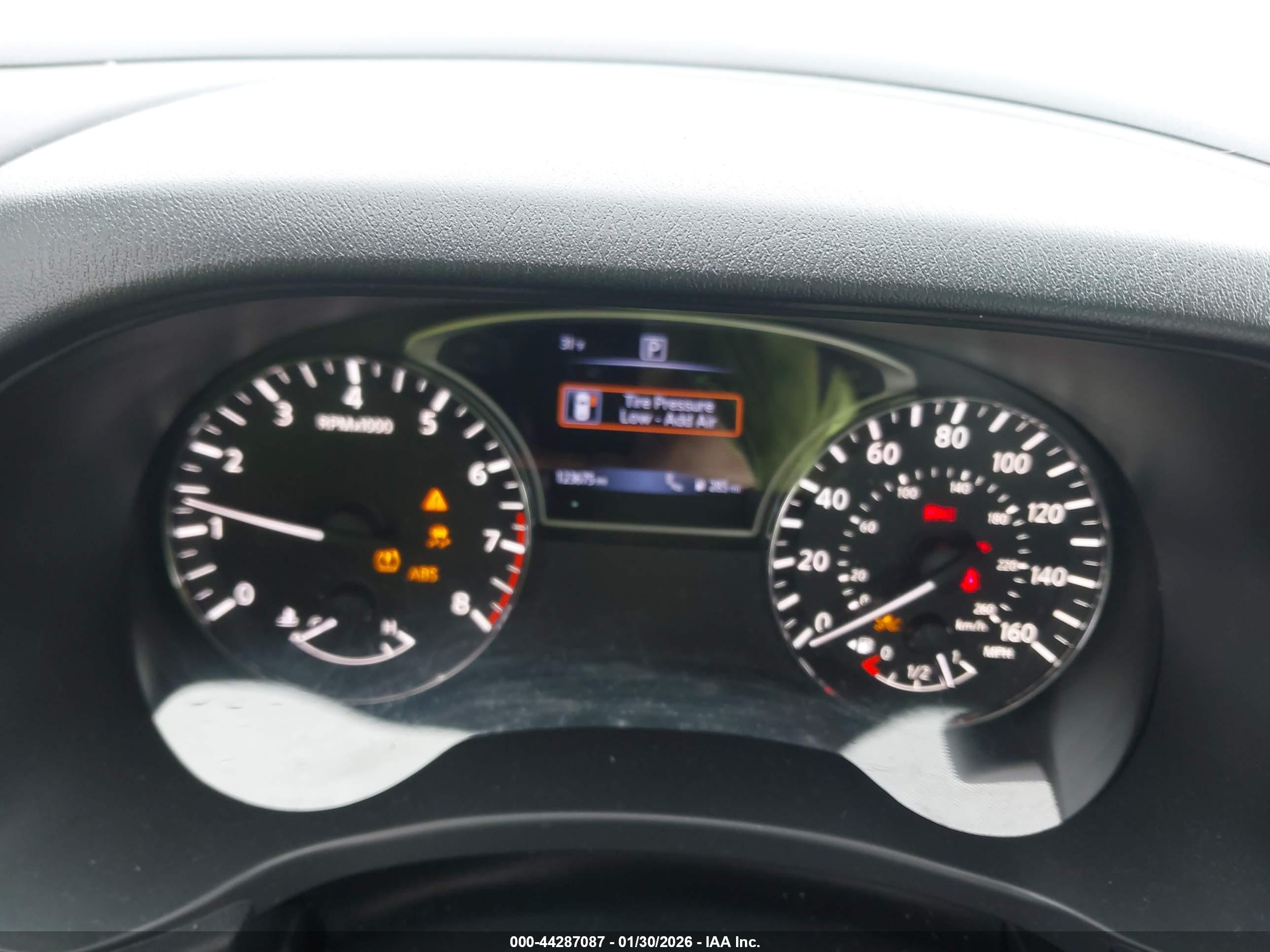 NISSAN PATHFINDER image 7