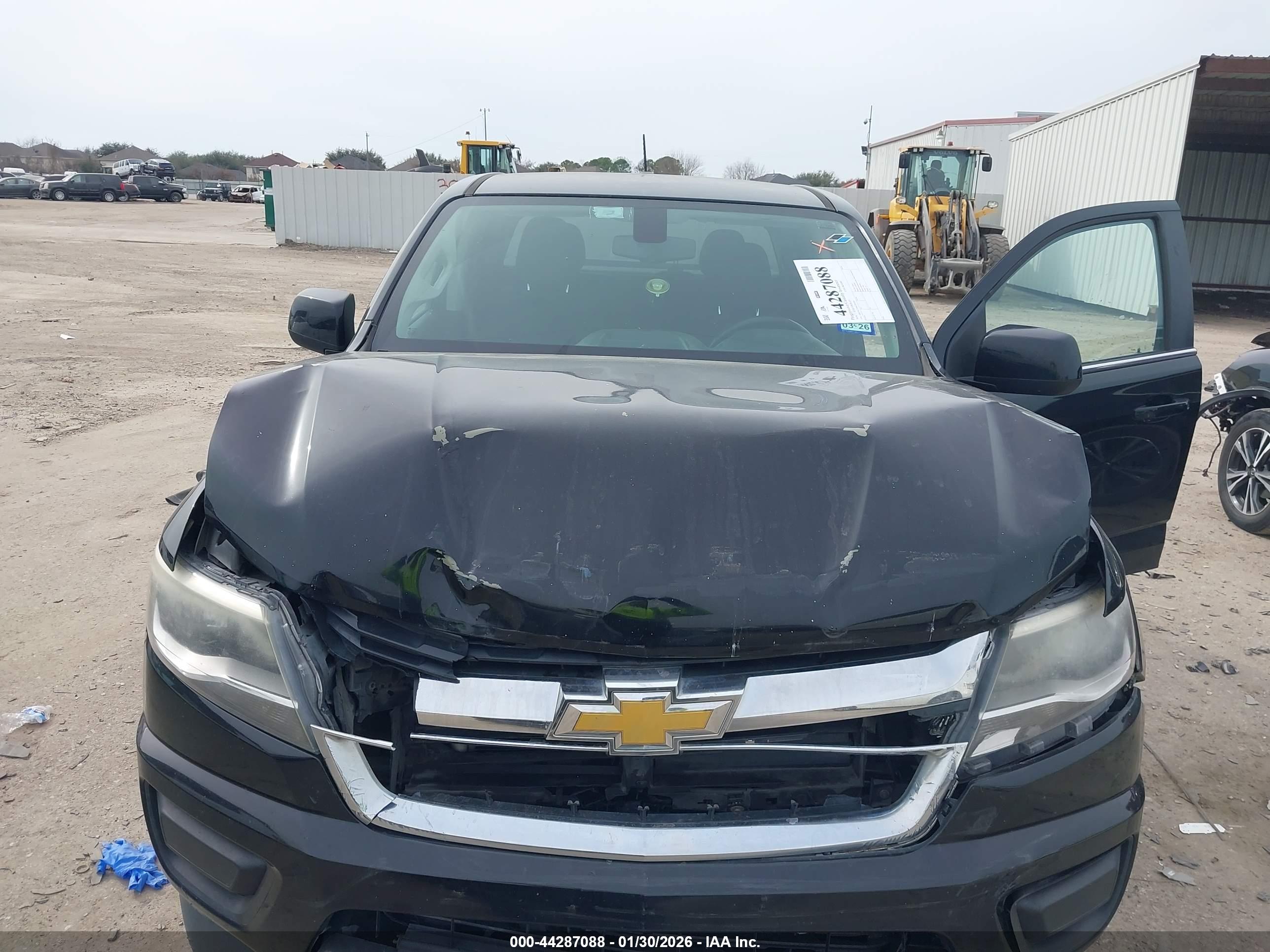 CHEVROLET COLORADO image 10
